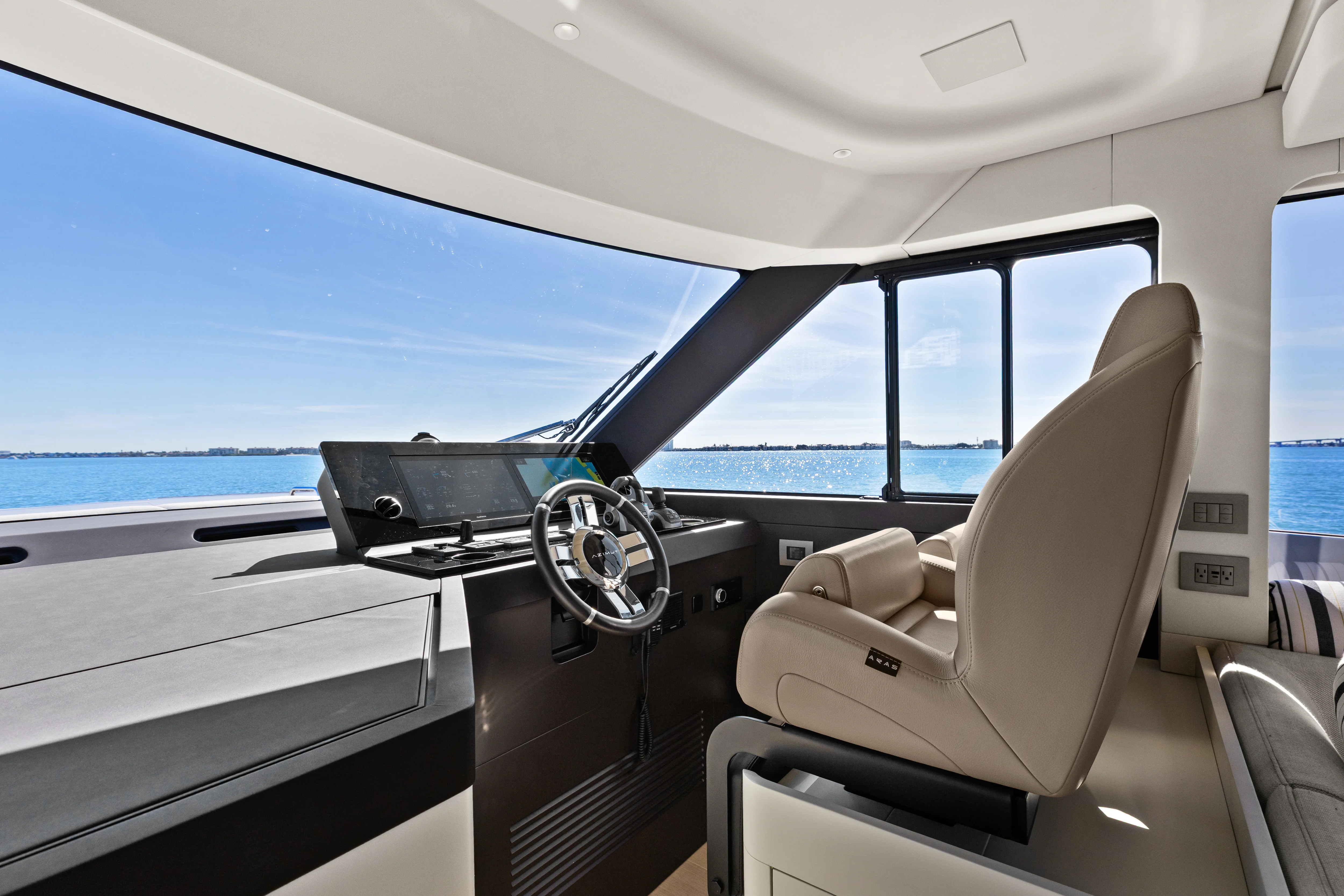 2026 Azimut Seadeck 6 Image Thumbnail #56