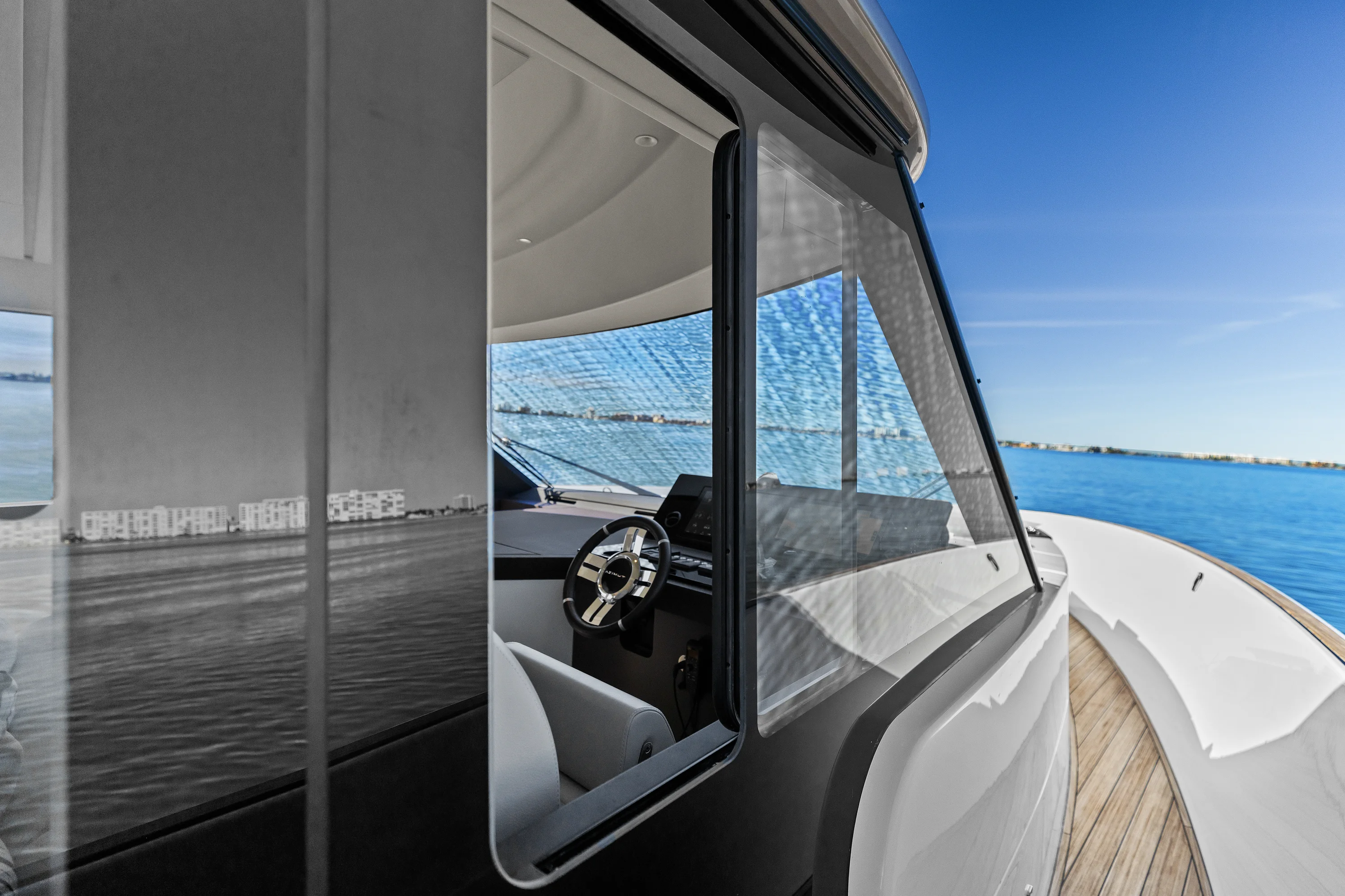 2026 Azimut Seadeck 6 Image Thumbnail #31