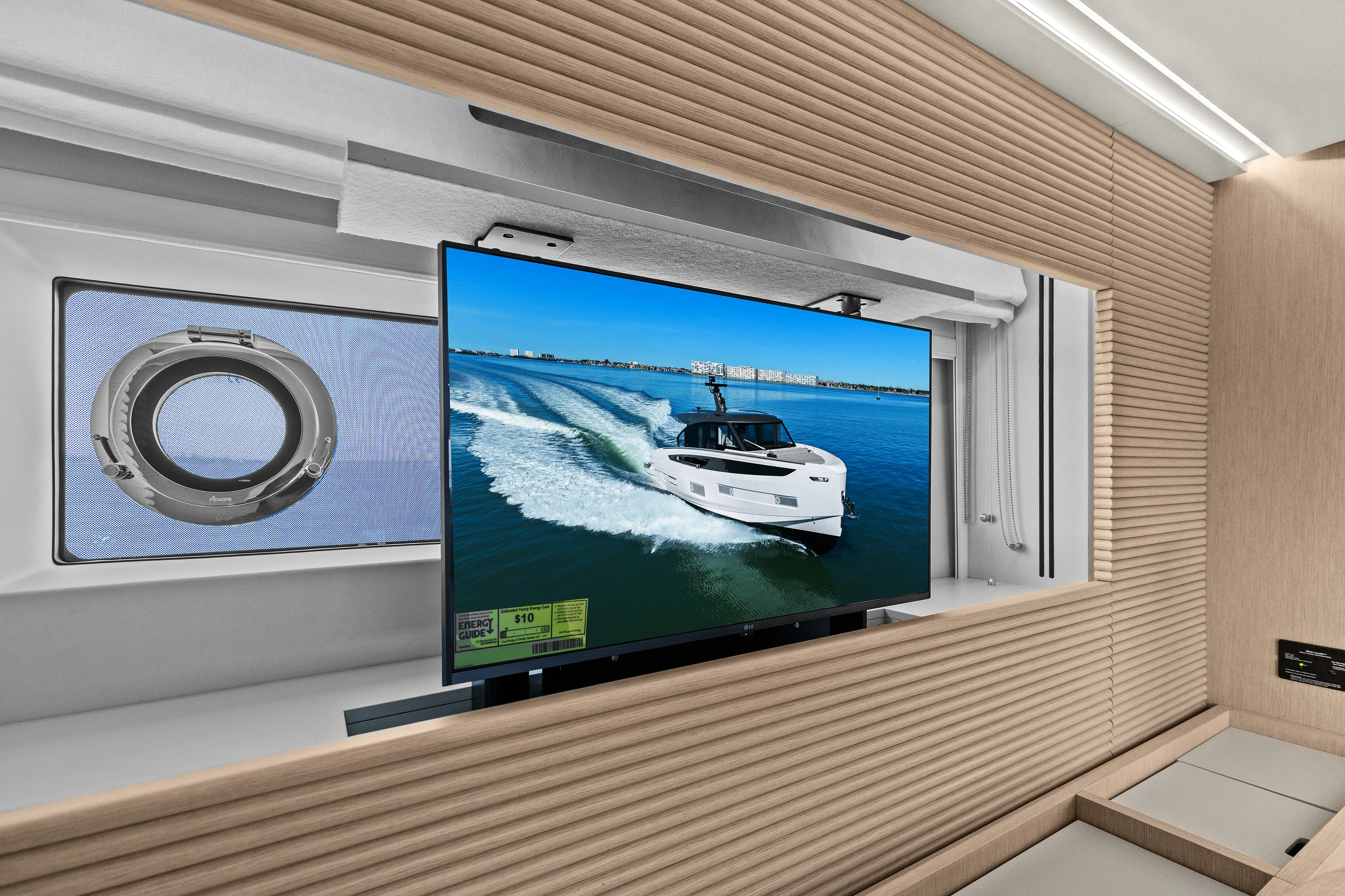 2026 Azimut Seadeck 6 Image Thumbnail #72