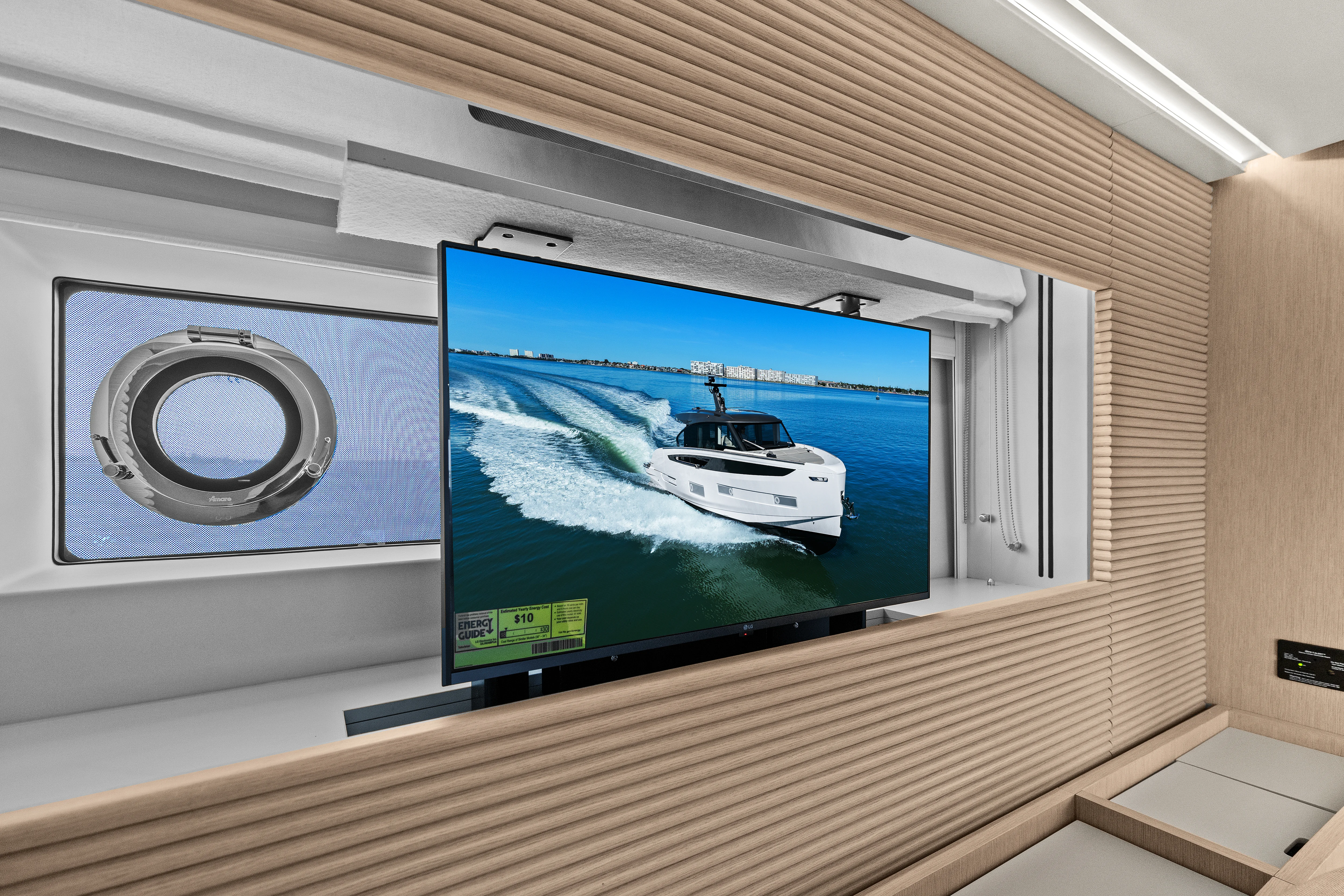 2026 Azimut Seadeck 6 Image Thumbnail #72