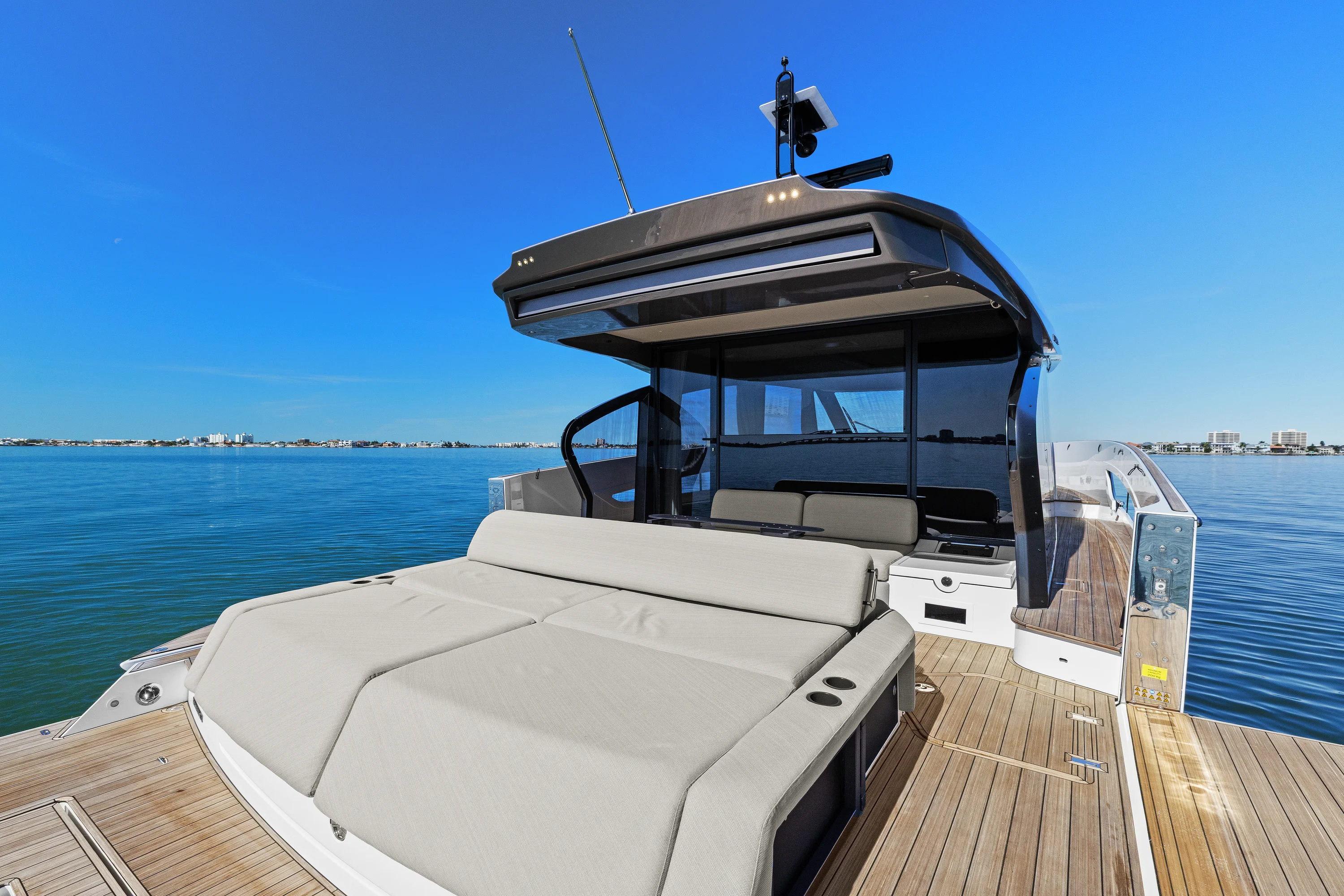 2026 Azimut Seadeck 6 Image Thumbnail #36