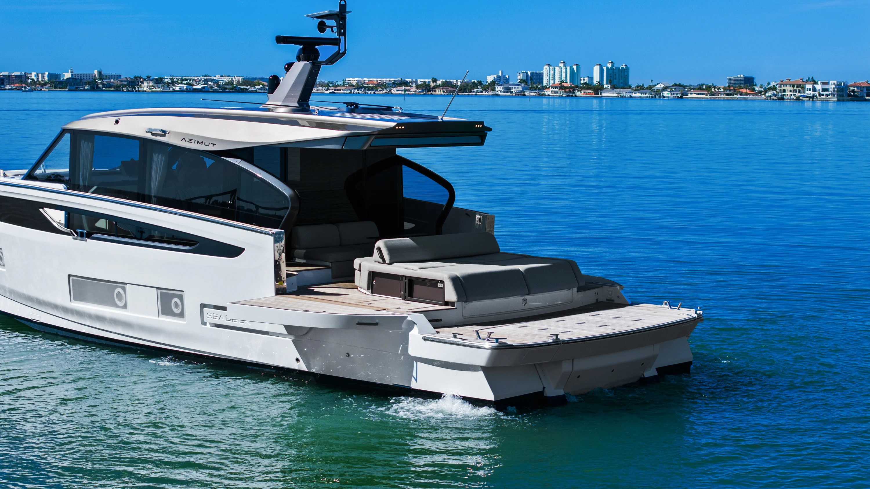 2026 Azimut Seadeck 6 Image Thumbnail #13