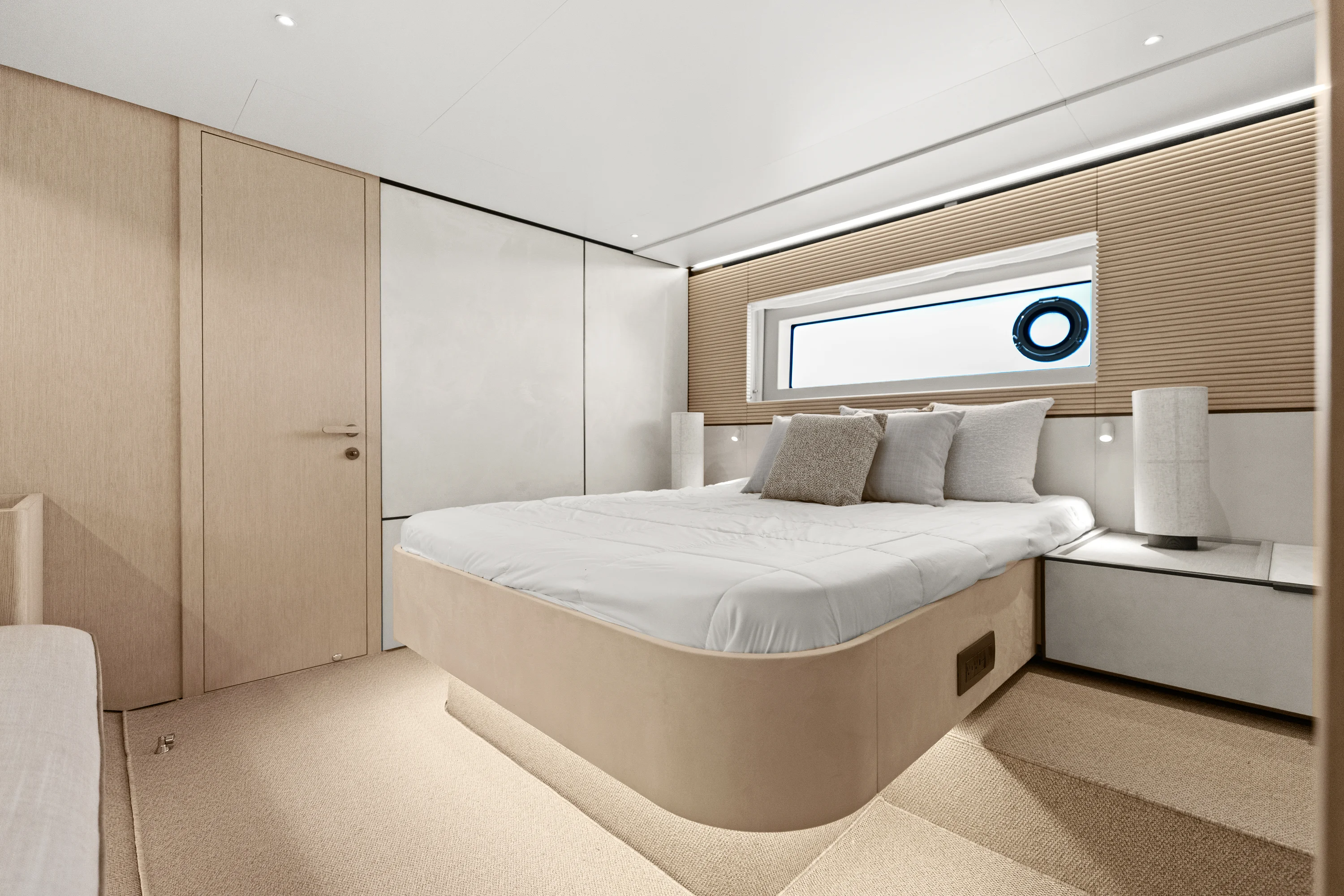 2026 Azimut Seadeck 6 Image Thumbnail #67