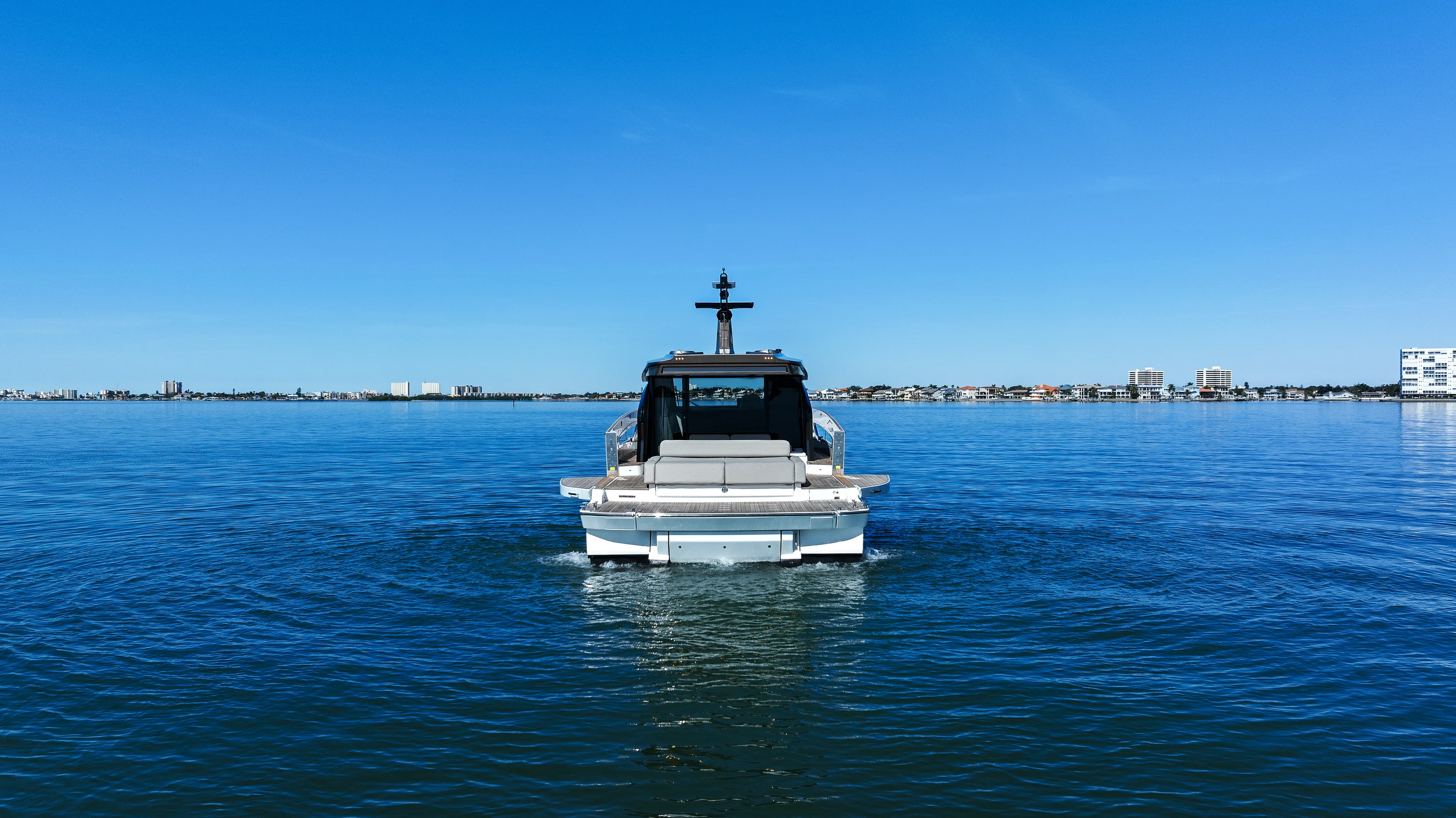 2026 Azimut Seadeck 6 Image Thumbnail #6