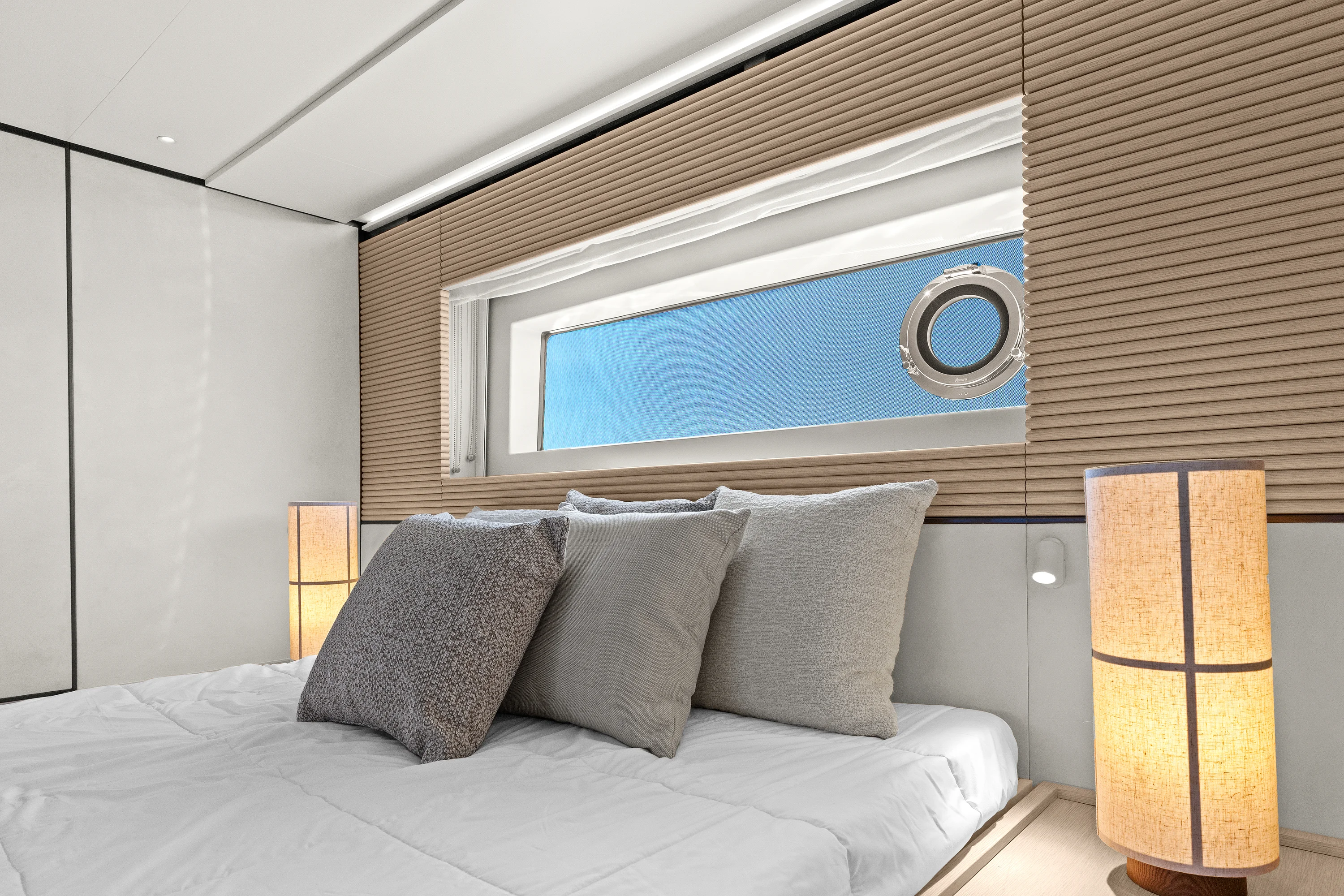 2026 Azimut Seadeck 6 Image Thumbnail #66