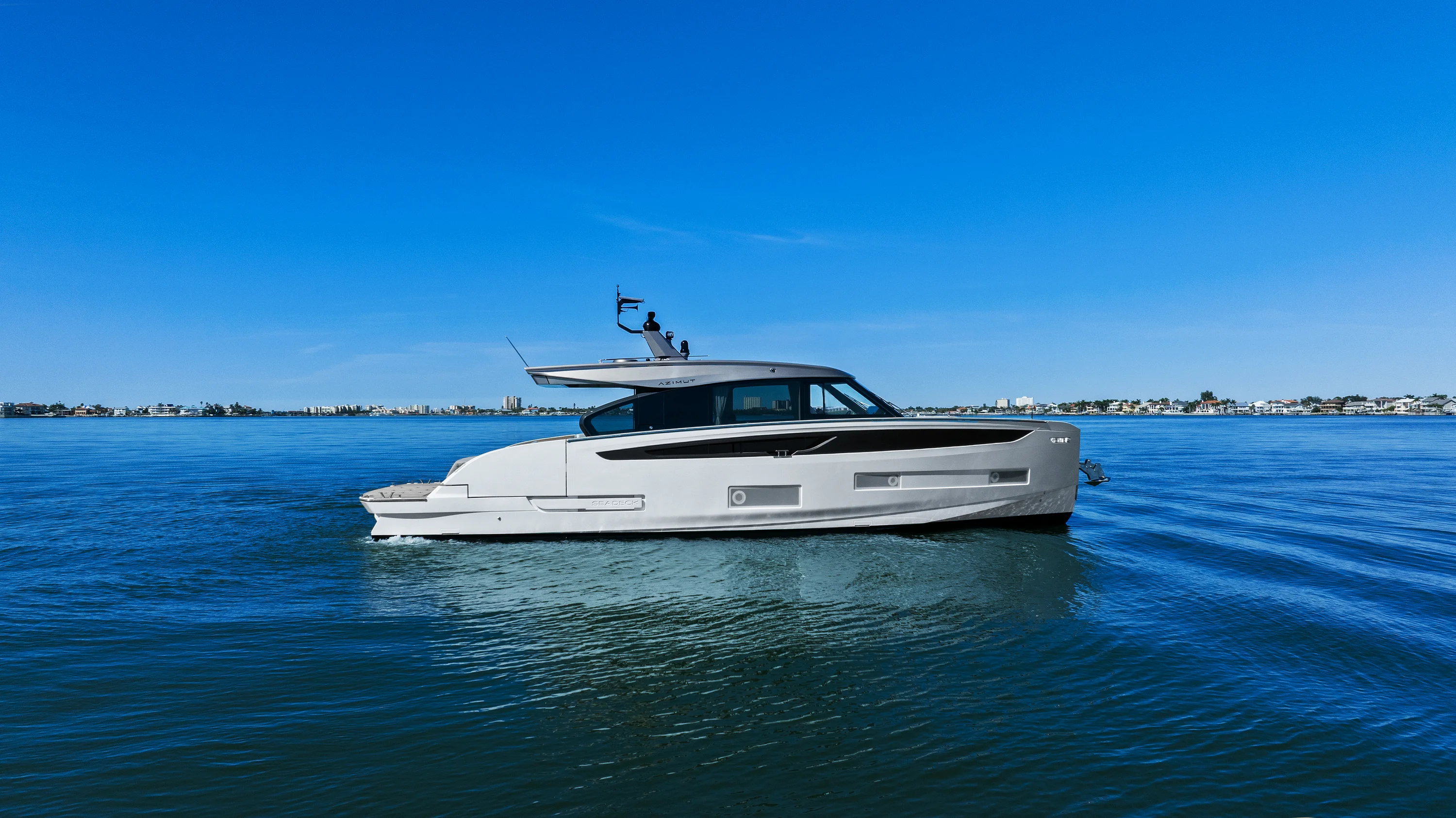 2026 Azimut Seadeck 6 Image Thumbnail #11