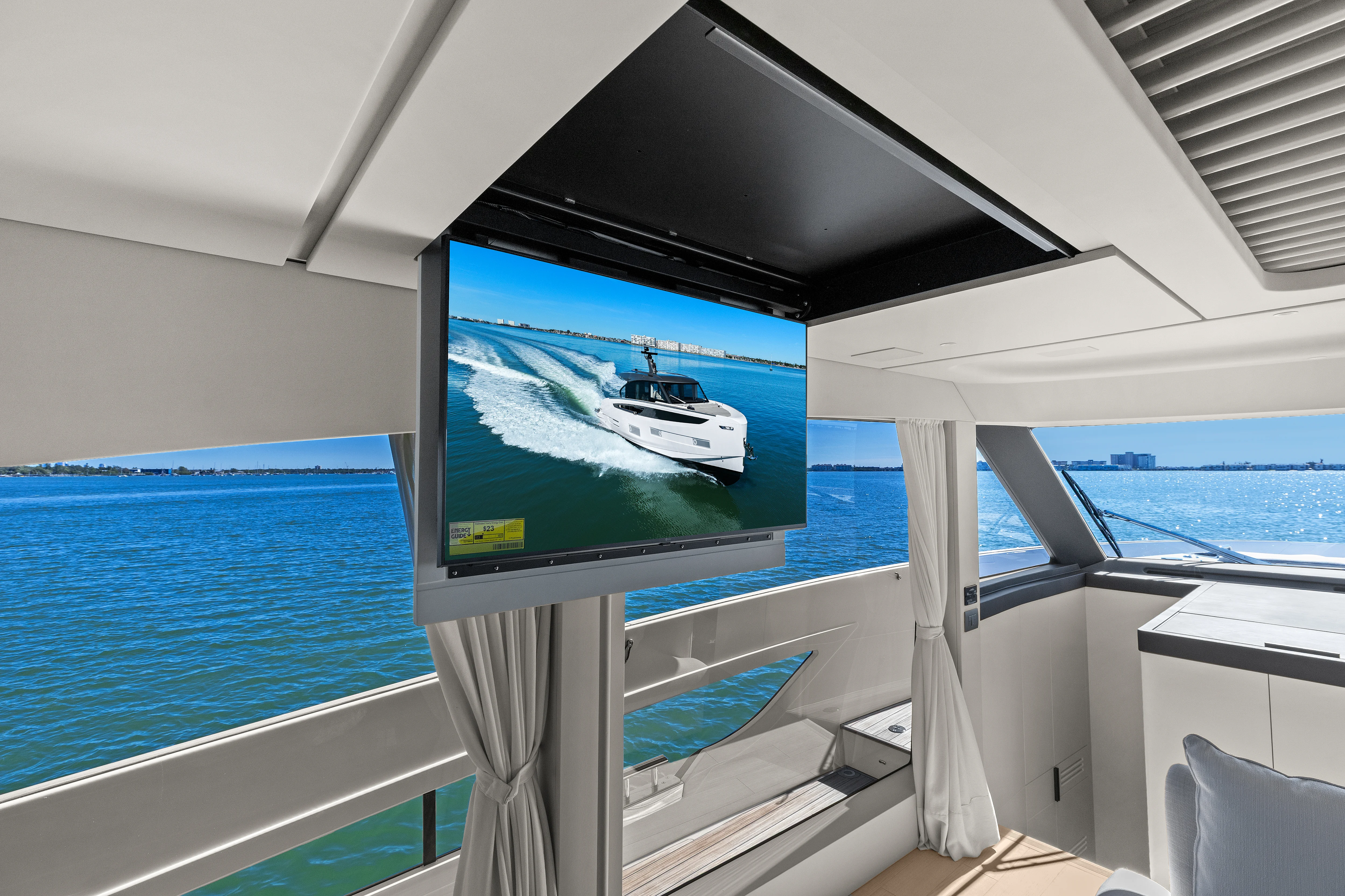 2026 Azimut Seadeck 6 Image Thumbnail #51