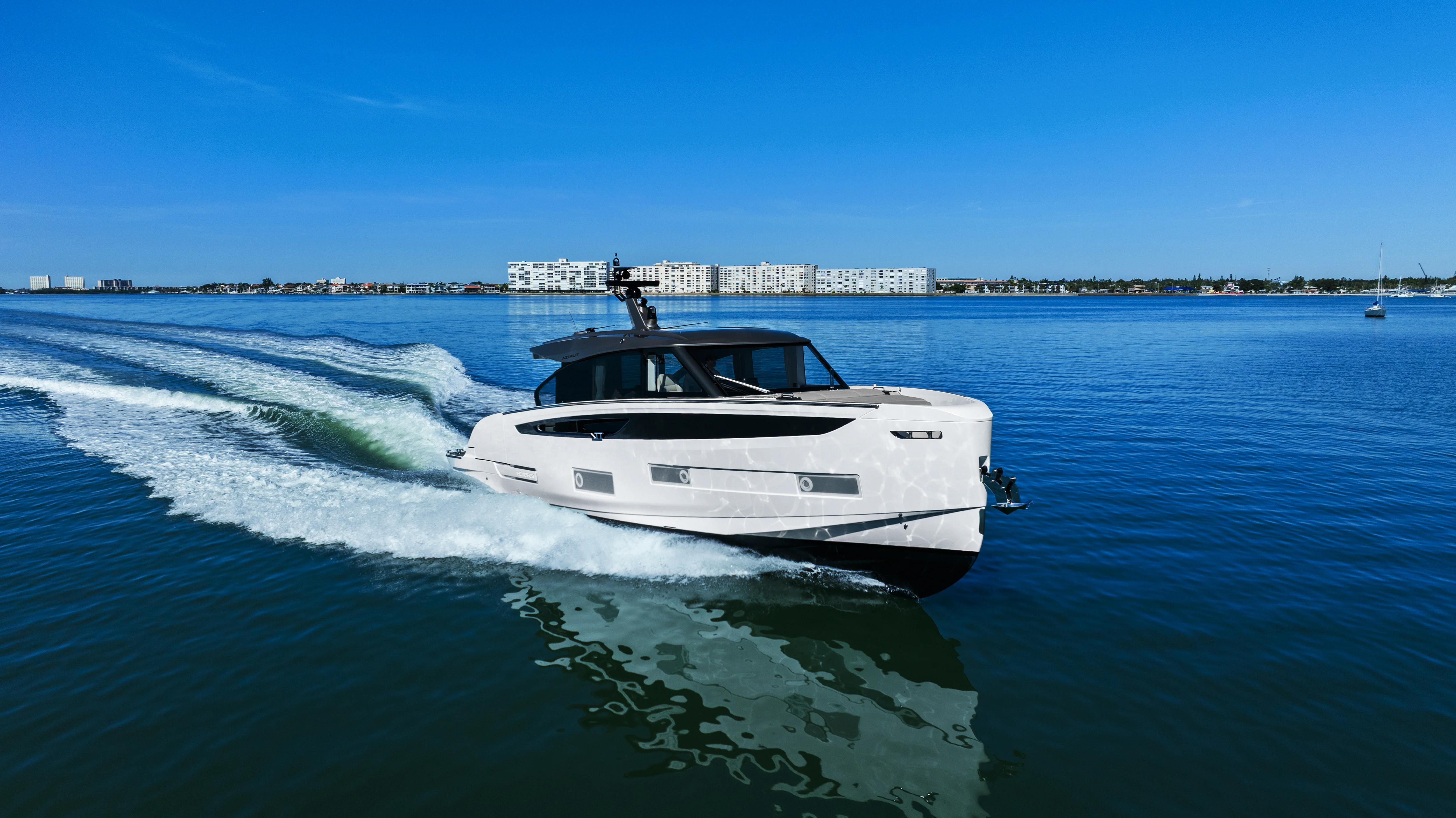 2026 Azimut Seadeck 6 Image Thumbnail #18