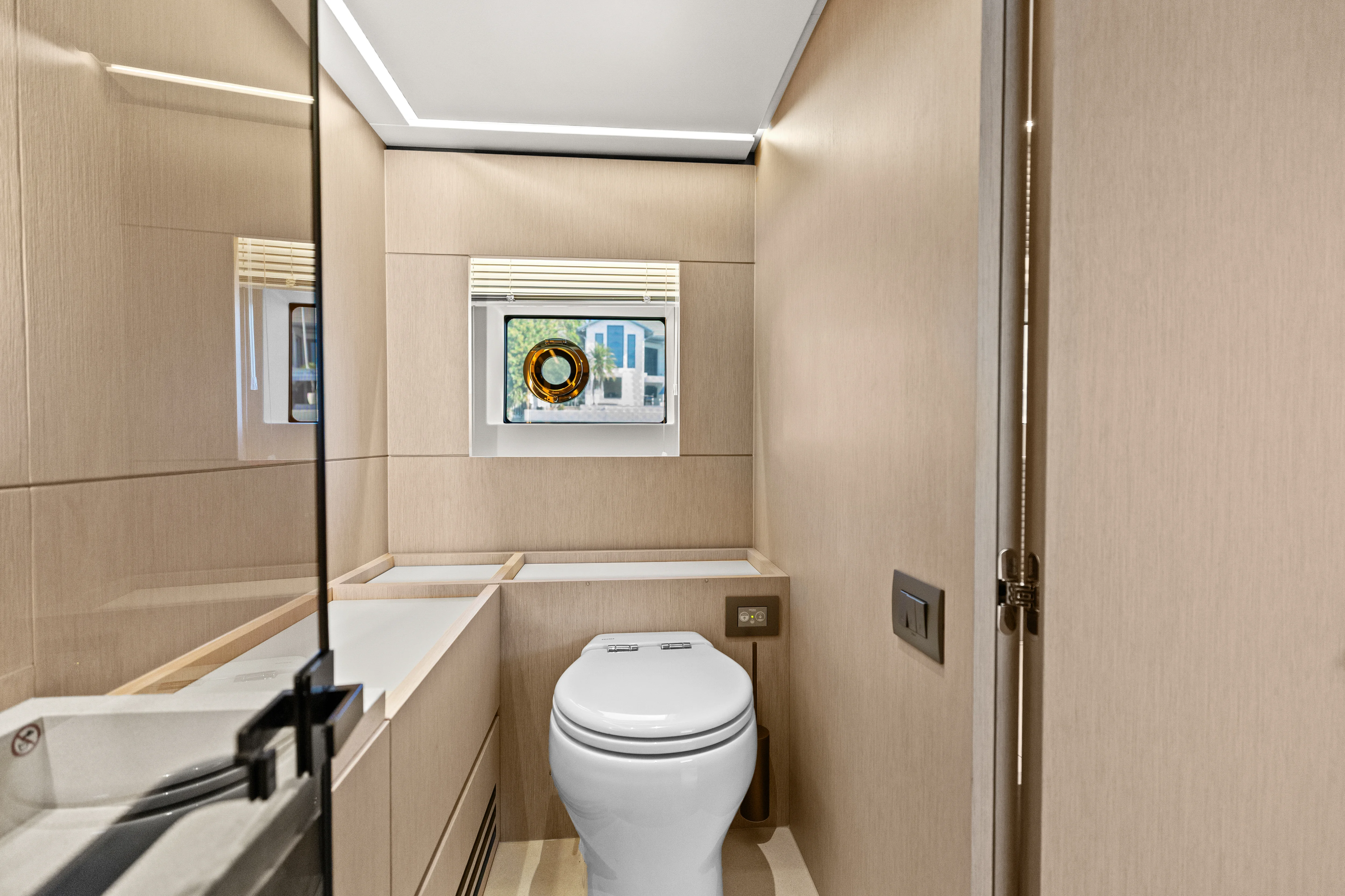 2026 Azimut Seadeck 6 Image Thumbnail #75