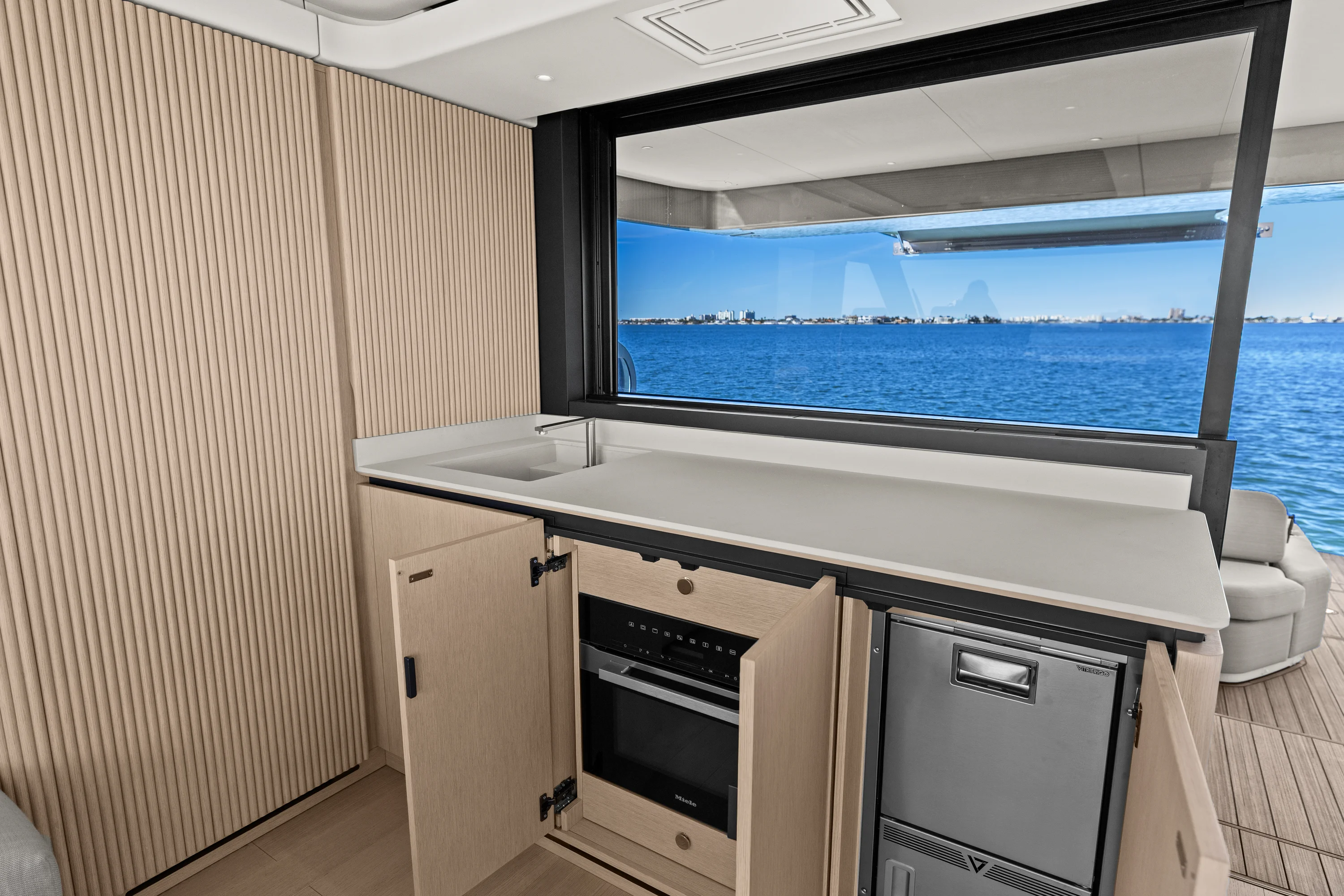 2026 Azimut Seadeck 6 Image Thumbnail #46