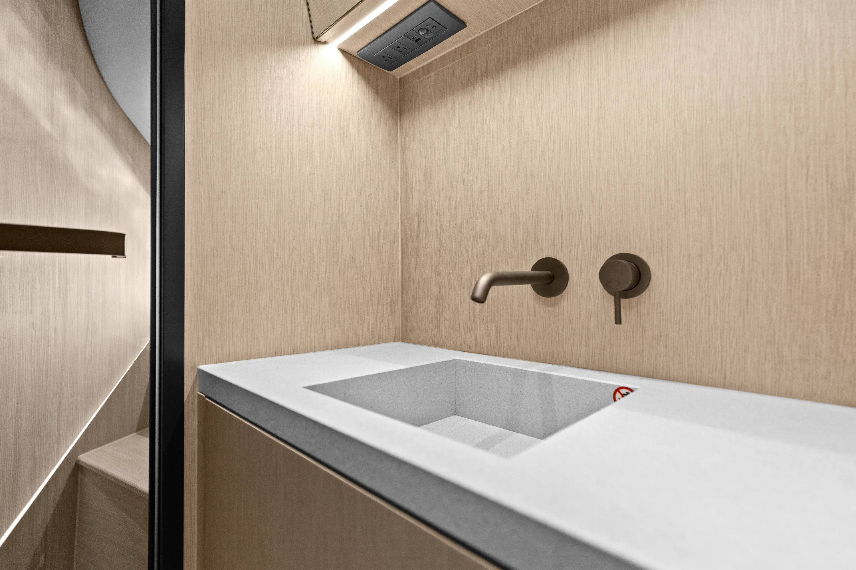 2026 Azimut Seadeck 6 Image Thumbnail #80