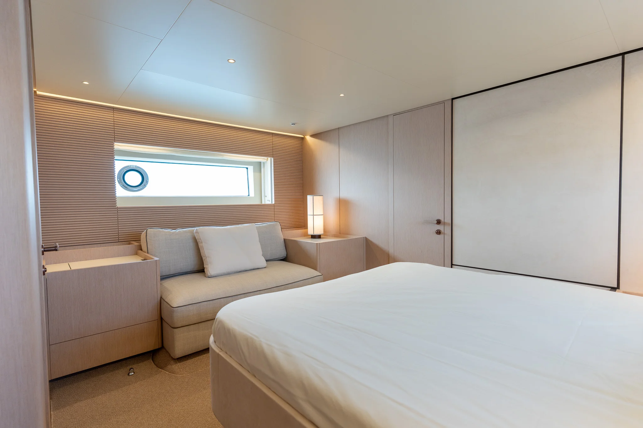 2026 Azimut Seadeck 6 Image Thumbnail #41