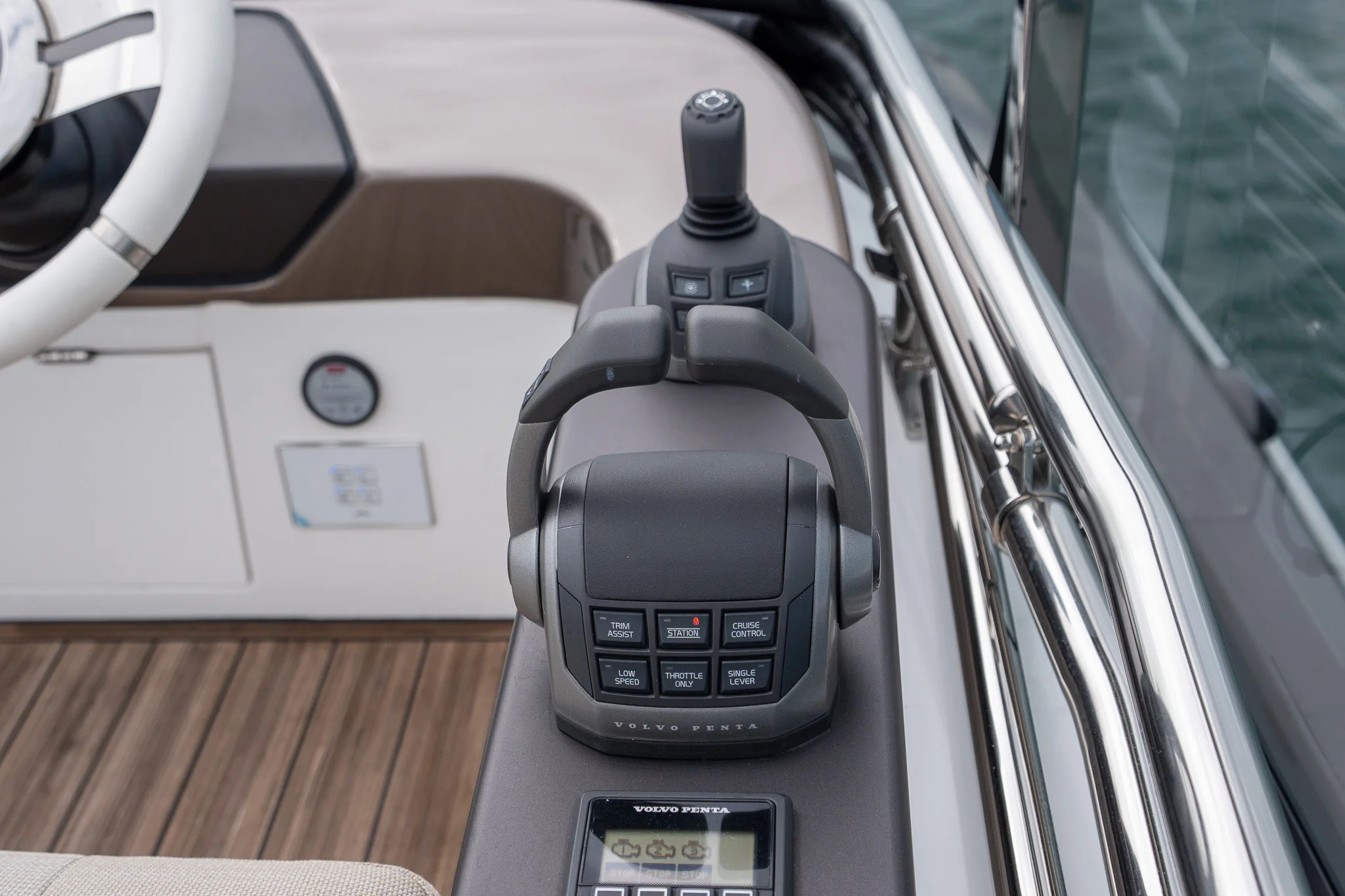 2026 Azimut Seadeck 6 Image Thumbnail #33