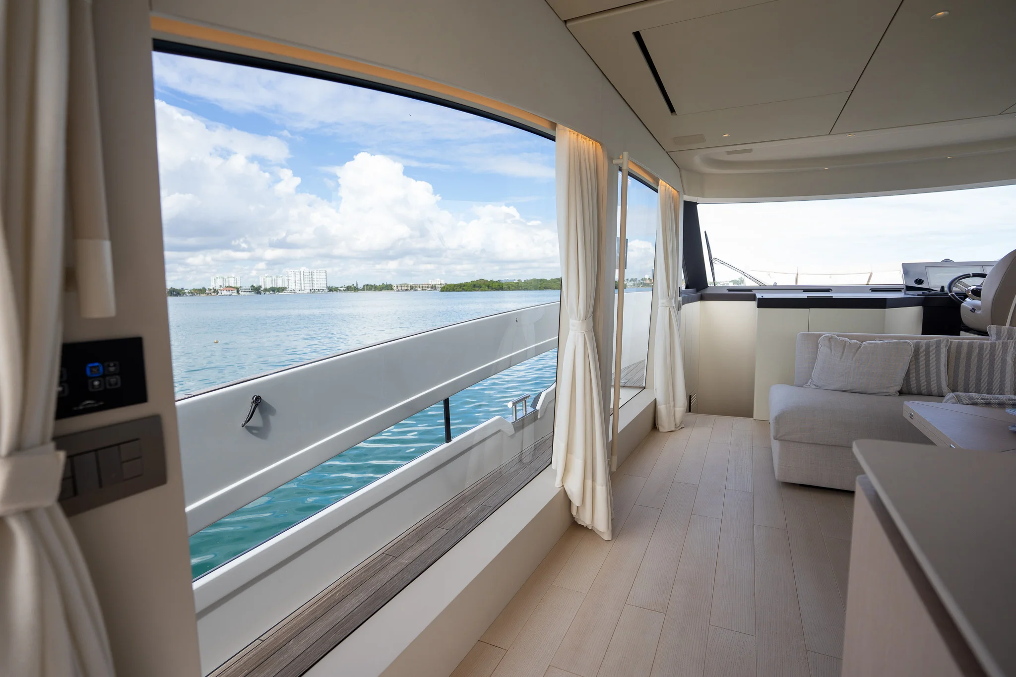 2026 Azimut Seadeck 6 Image Thumbnail #51