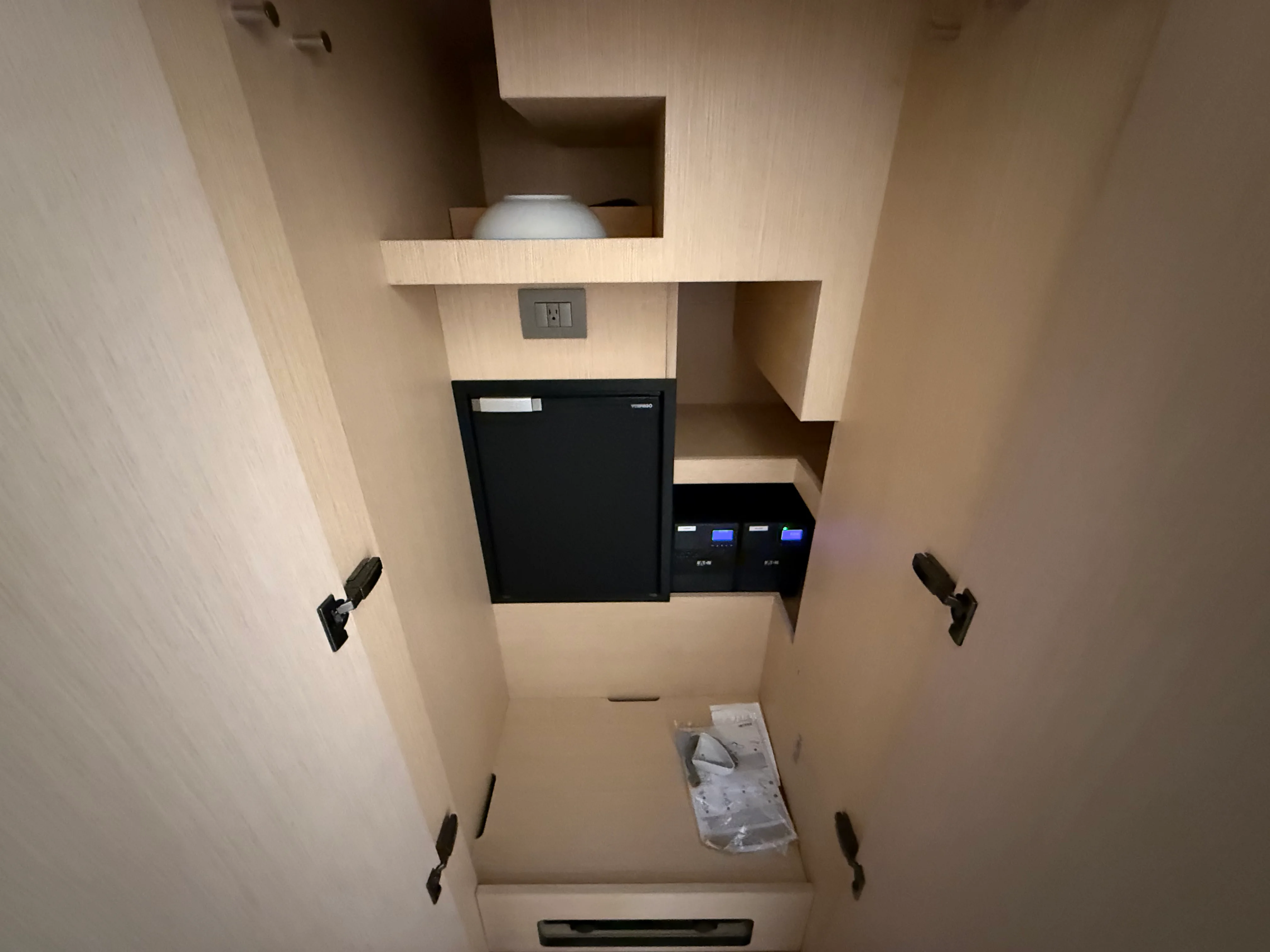 2026 Azimut Seadeck 6 Image Thumbnail #16