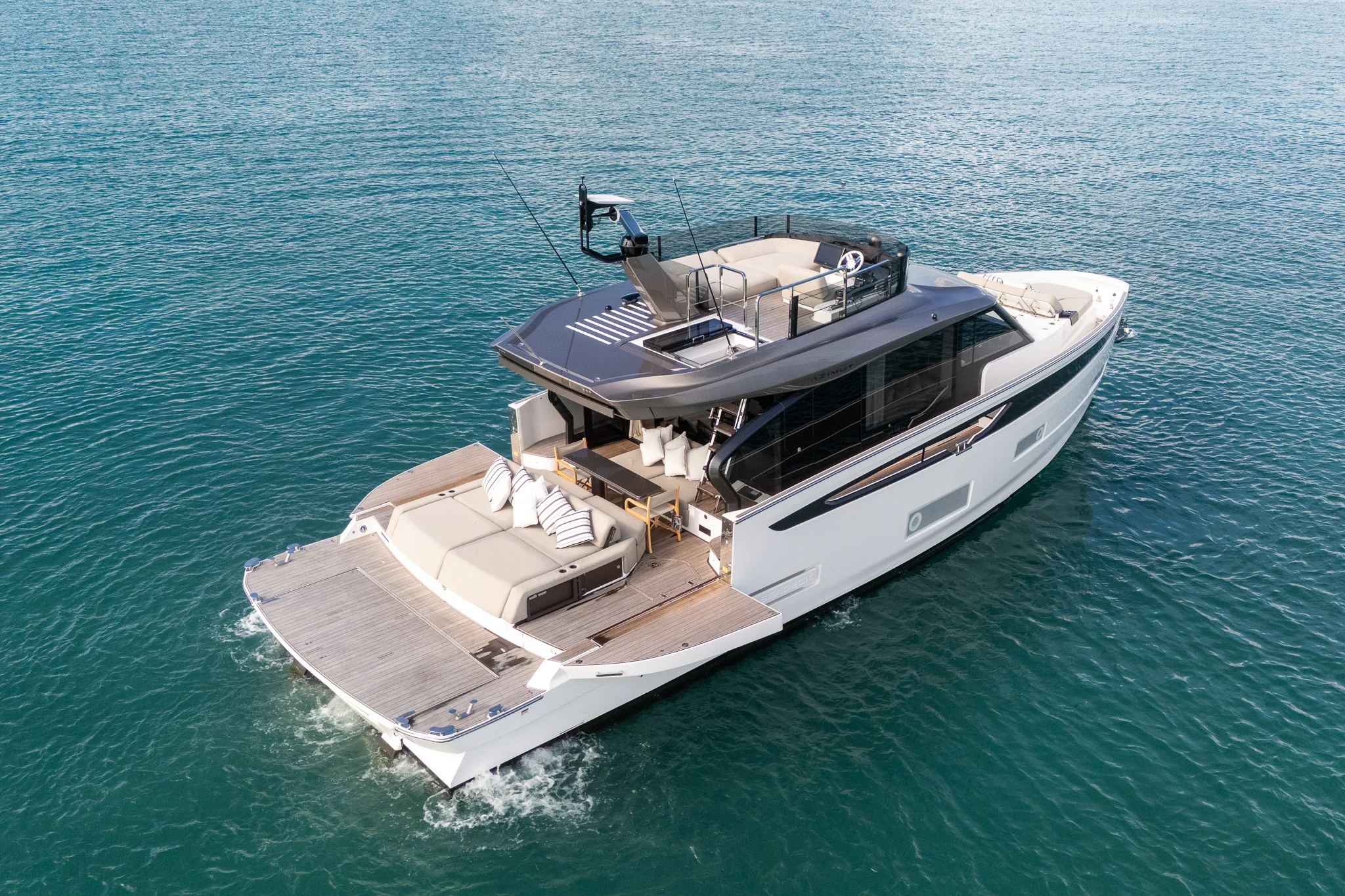 2026 Azimut Seadeck 6 Image Thumbnail #8