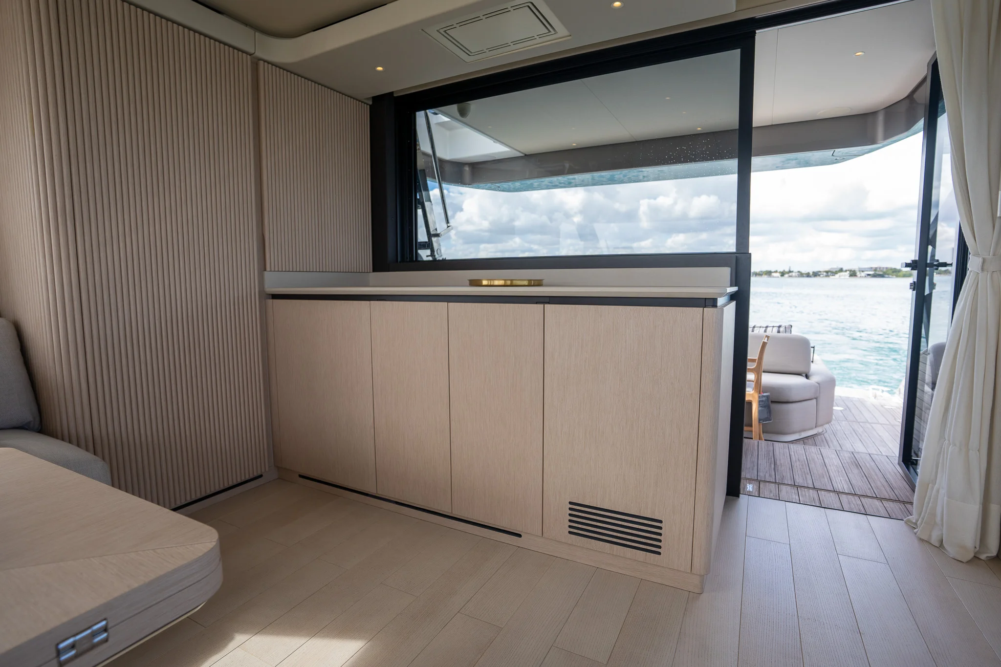 2026 Azimut Seadeck 6 Image Thumbnail #21