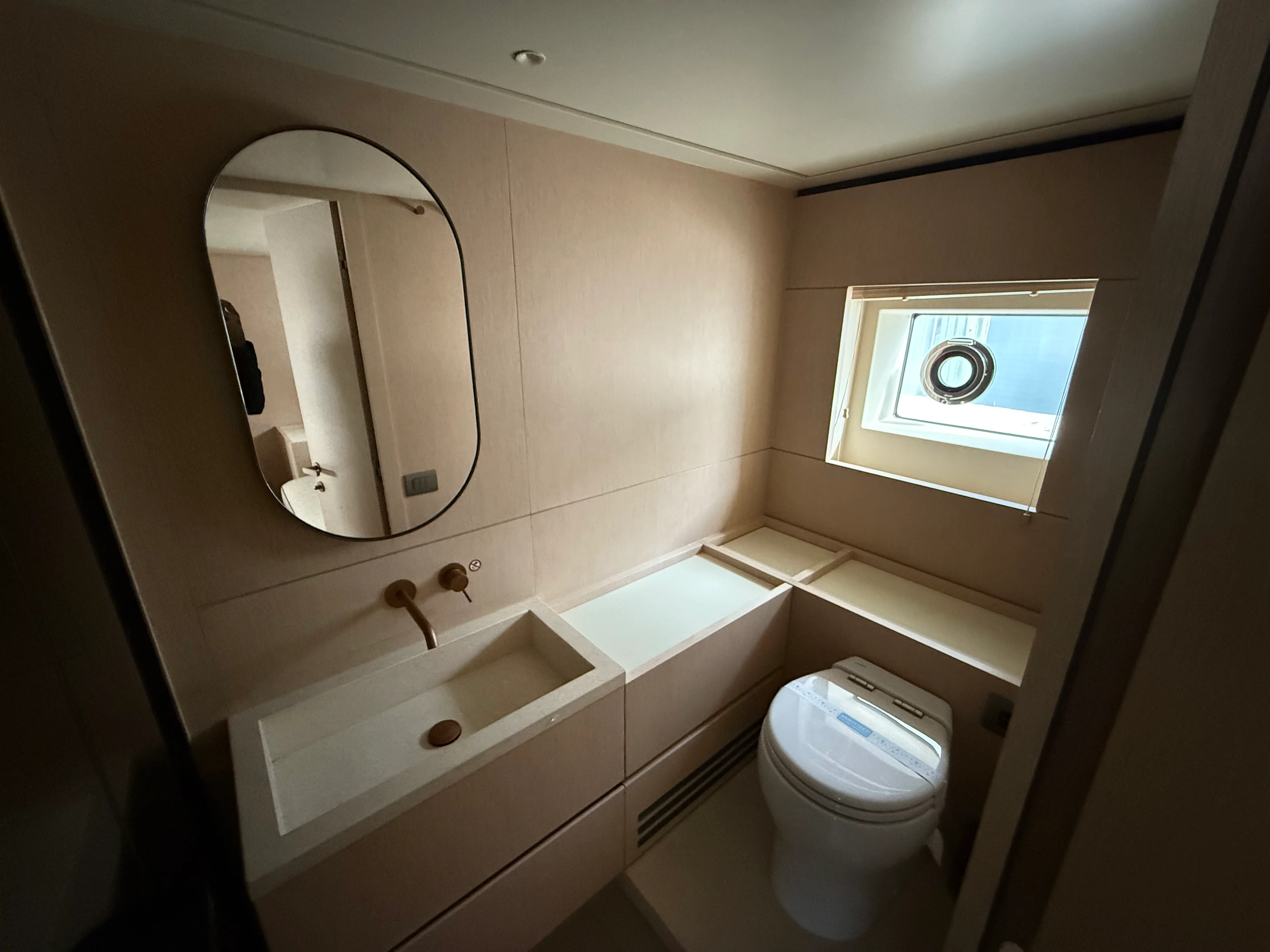 2026 Azimut Seadeck 6 Image Thumbnail #26