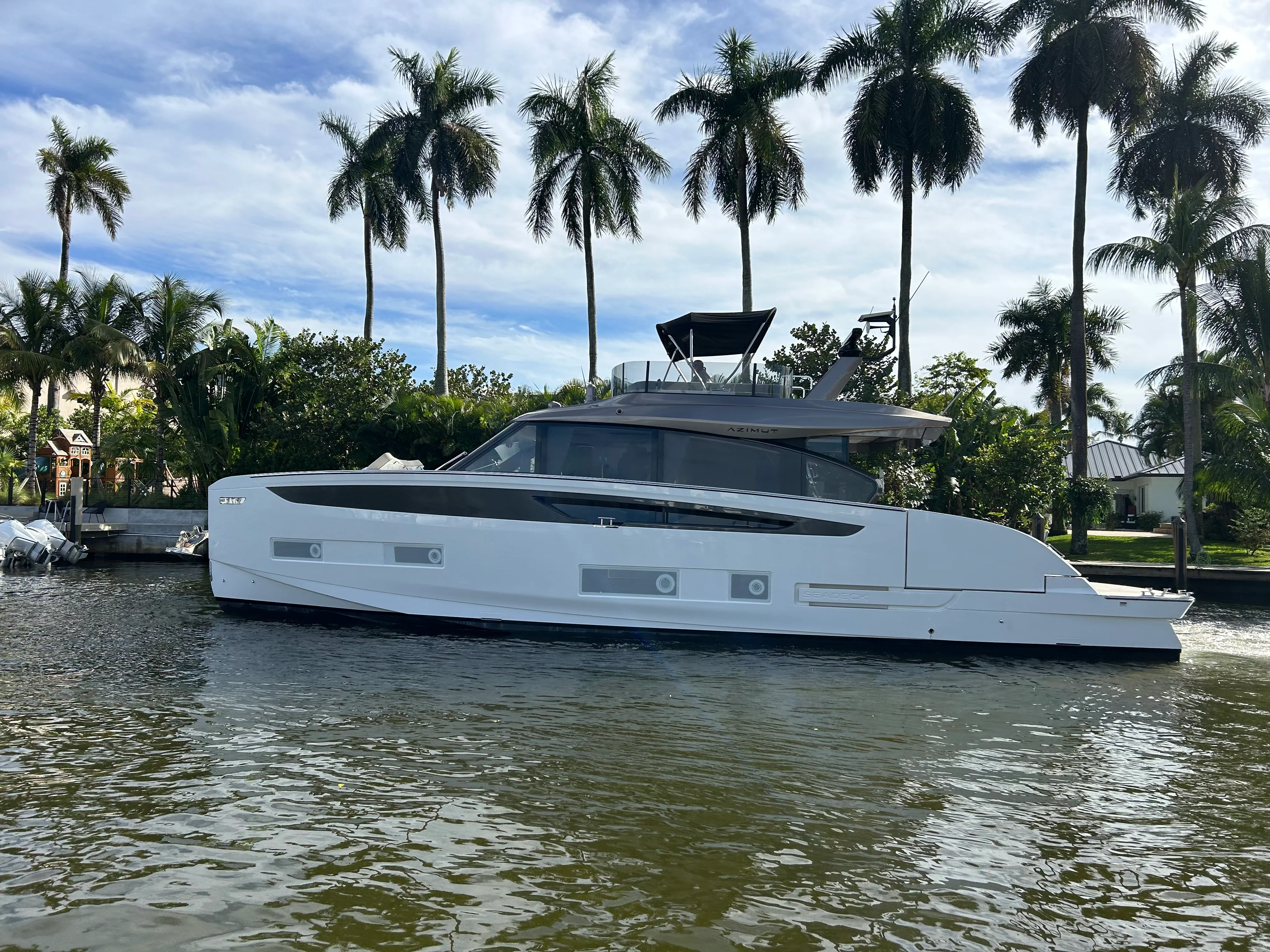 2026 Azimut Seadeck 6 Image Thumbnail #0