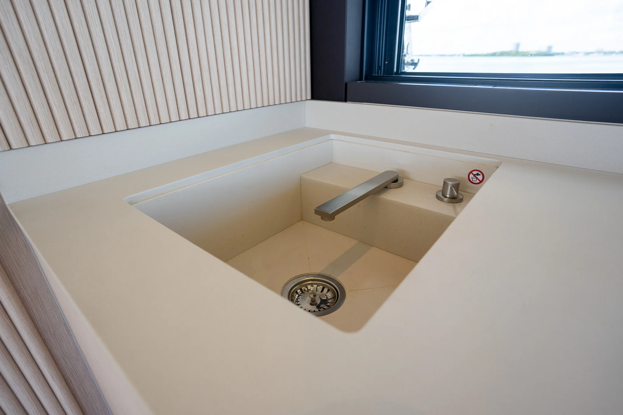 2026 Azimut Seadeck 6 Image Thumbnail #22