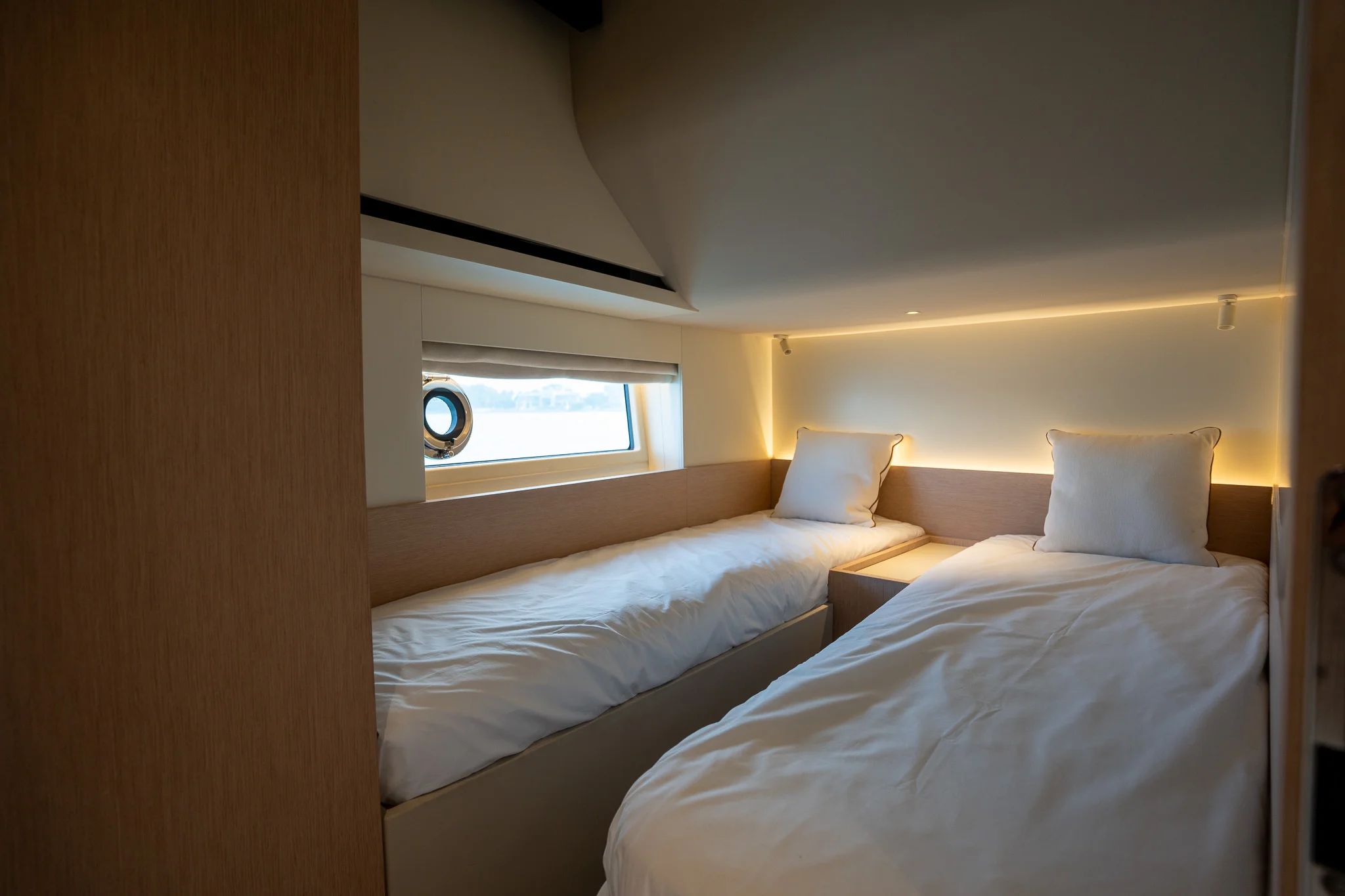 2026 Azimut Seadeck 6 Image Thumbnail #43