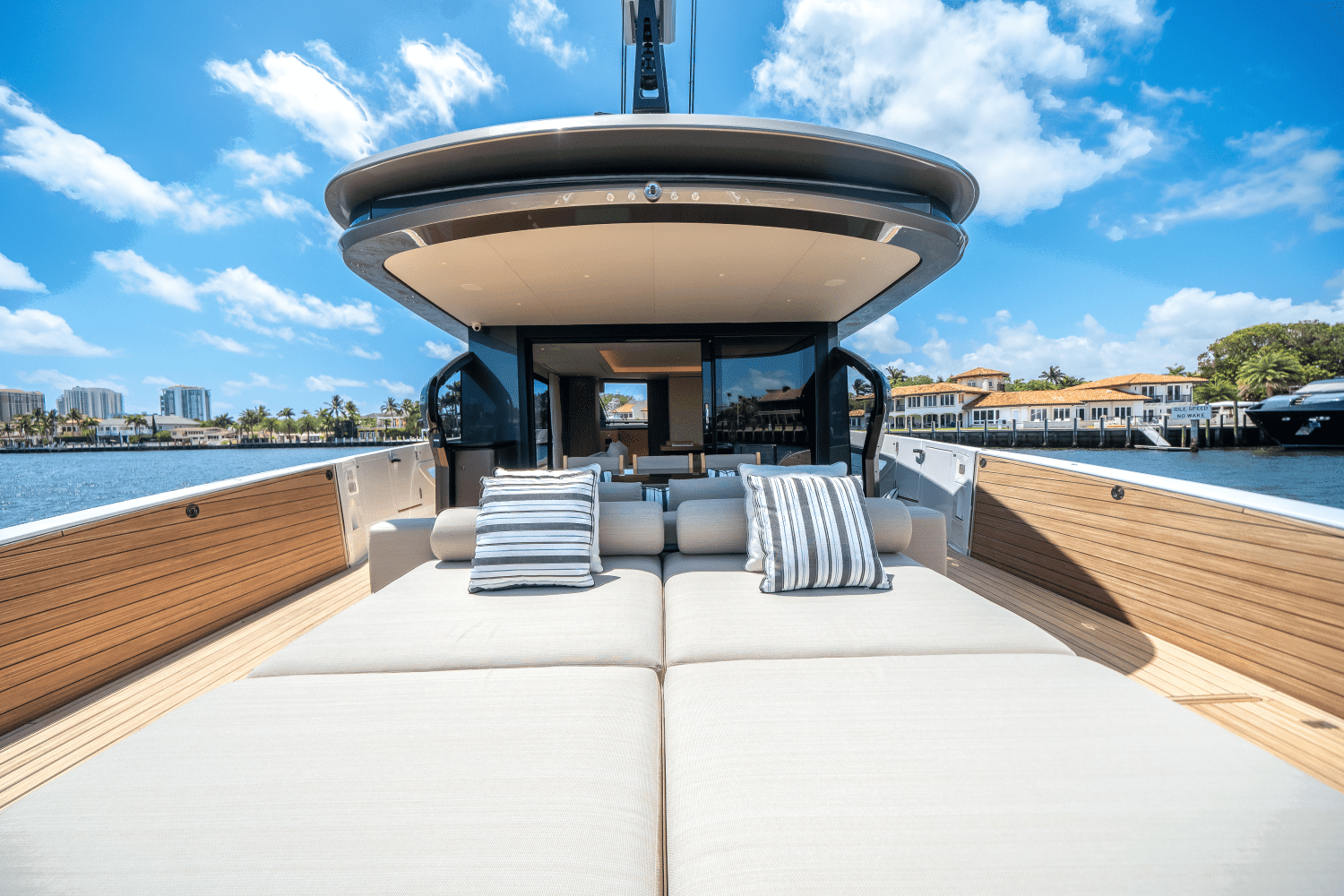 2025 Azimut
                                                             Seadeck 7 Image Thumbnail #59