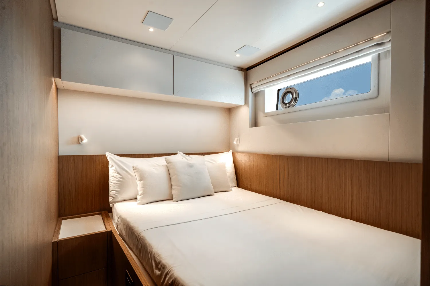 2025 Azimut Seadeck 7 Image Thumbnail #45