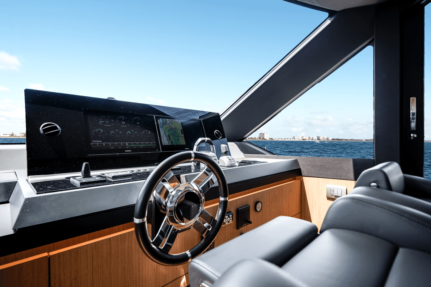 2025 Azimut
                                                             Seadeck 7 Image Thumbnail #52