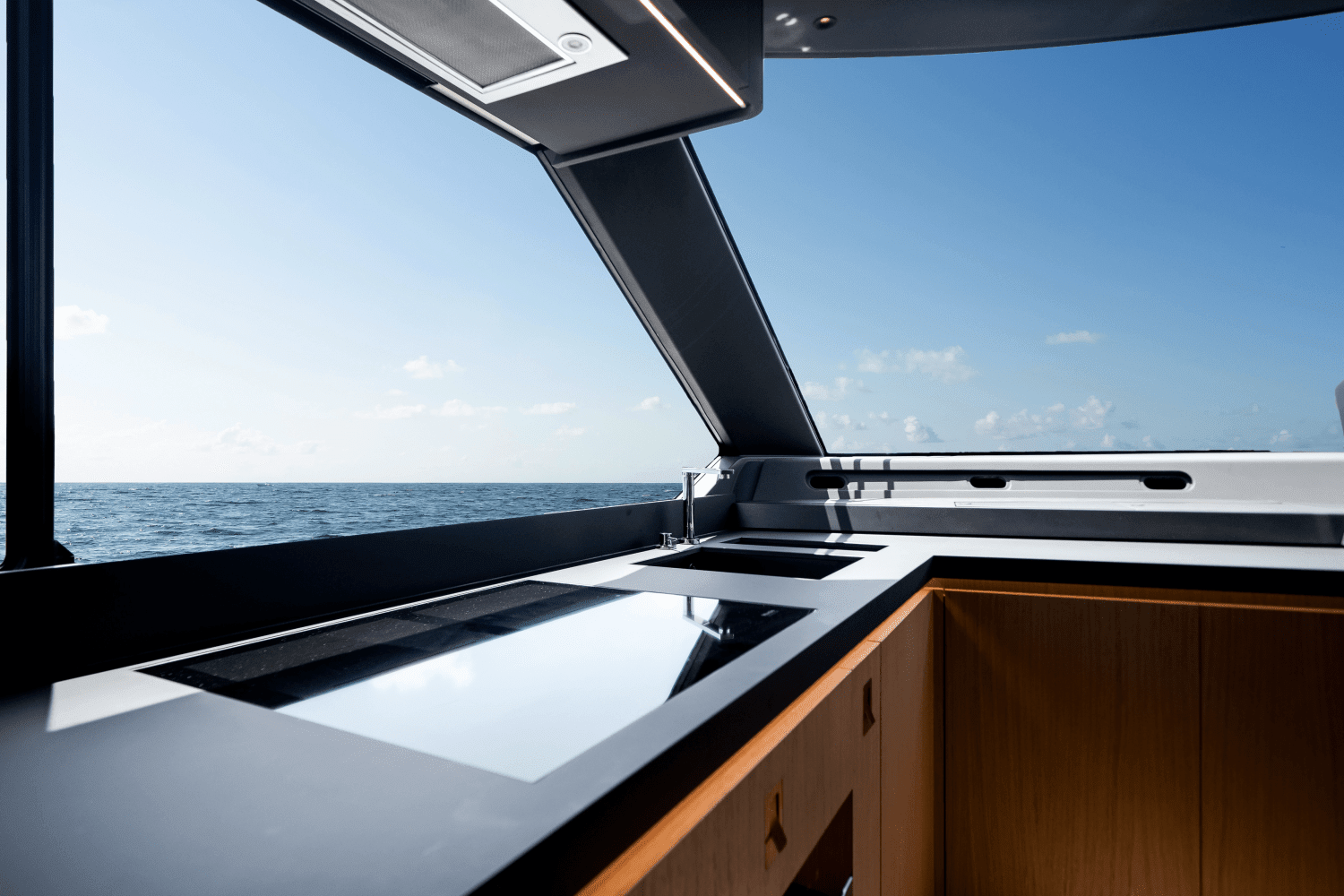 2025 Azimut
                                                             Seadeck 7 Image Thumbnail #49