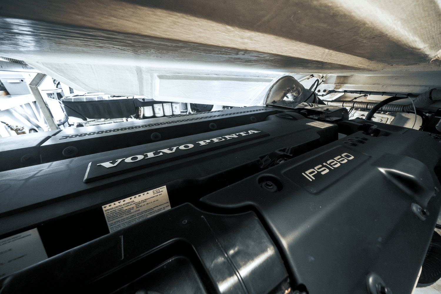 2025 Azimut
                                                             Seadeck 7 Image Thumbnail #73
