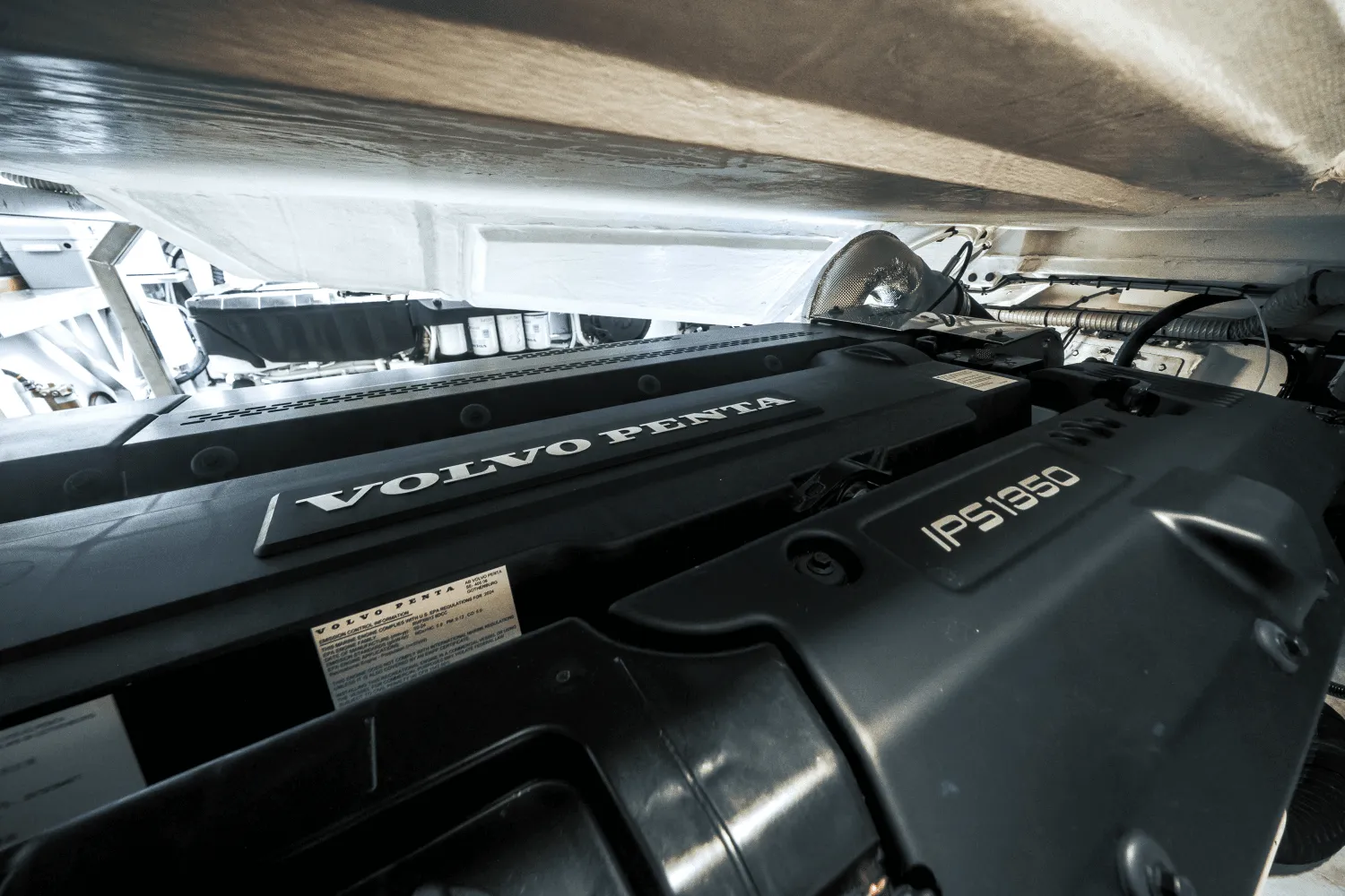 2025 Azimut Seadeck 7 Image Thumbnail #63