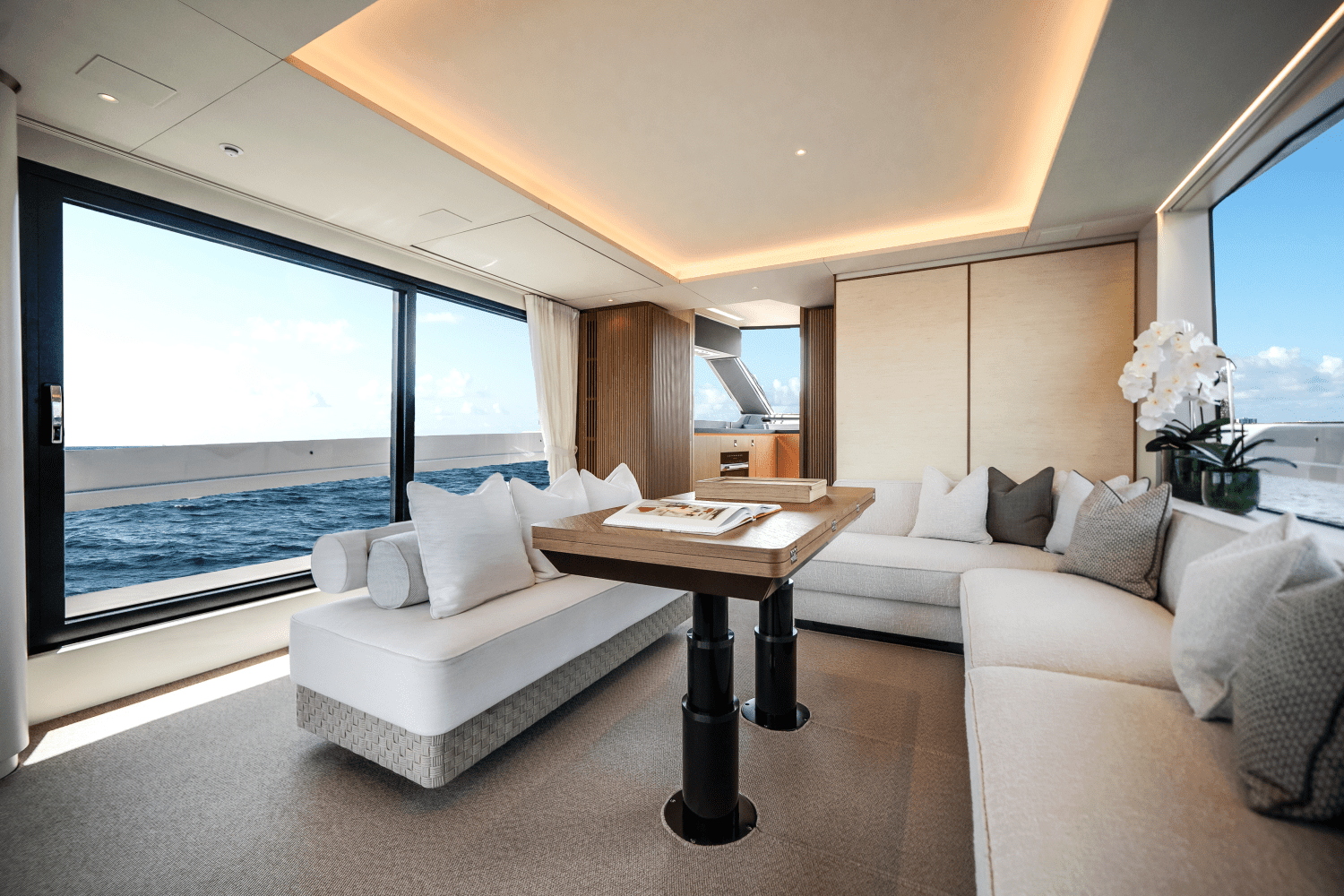 2025 Azimut
                                                             Seadeck 7 Image Thumbnail #23