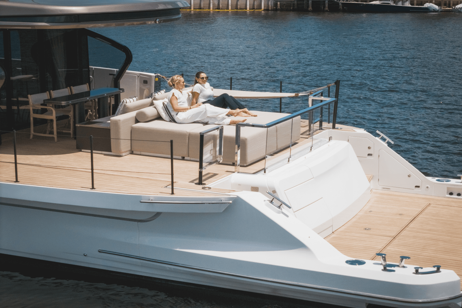 2025 Azimut
                                                             Seadeck 7 Image Thumbnail #15