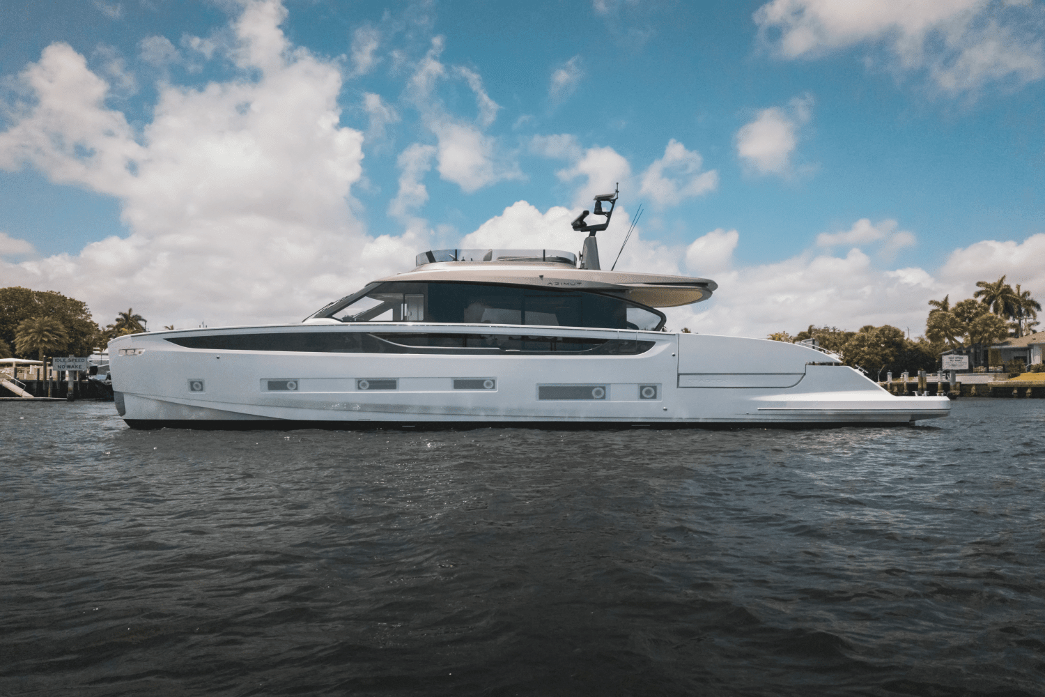 2025 Azimut
                                                             Seadeck 7 Image Thumbnail #1