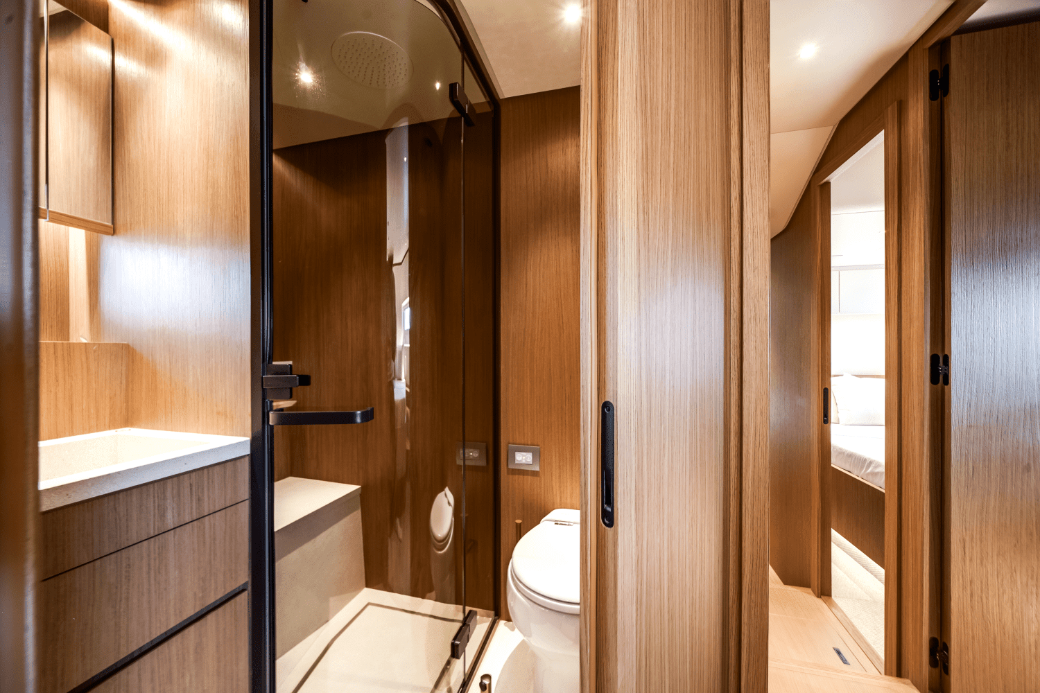 2025 Azimut
                                                             Seadeck 7 Image Thumbnail #41