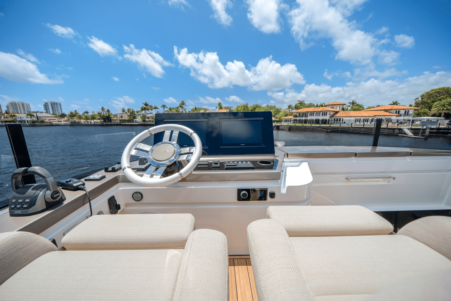 2025 Azimut
                                                             Seadeck 7 Image Thumbnail #70