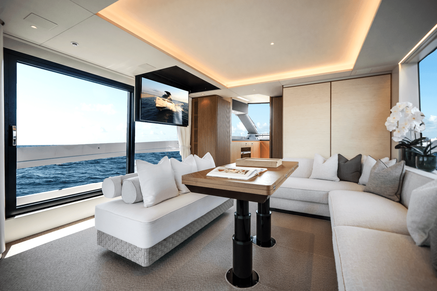 2025 Azimut
                                                             Seadeck 7 Image Thumbnail #24