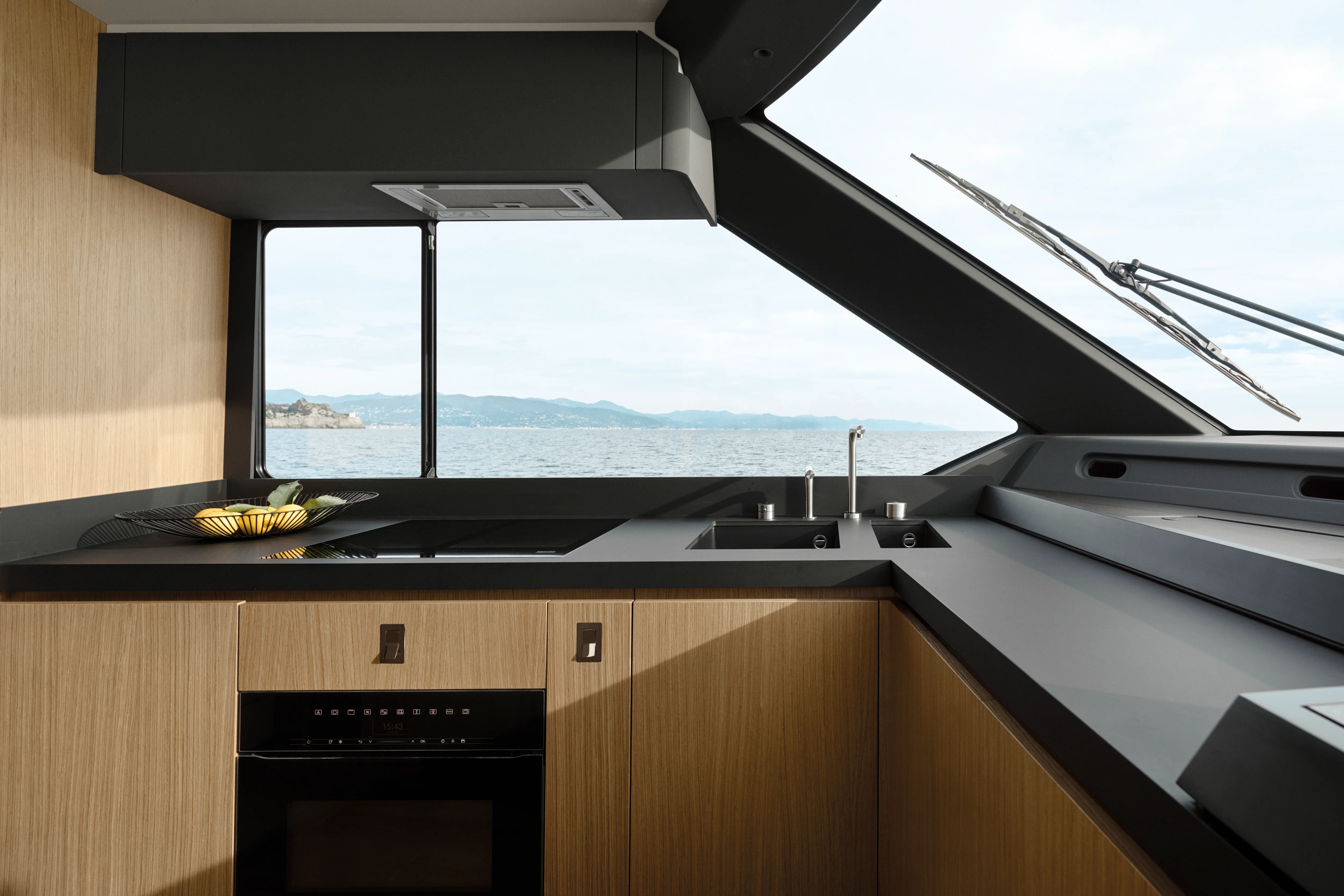 2026 Azimut Seadeck 7 Image Thumbnail #38