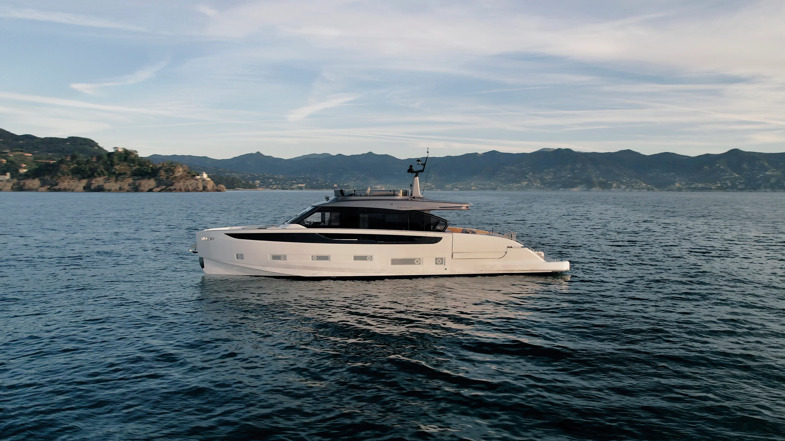 2026 Azimut Seadeck 7 Image Thumbnail #11