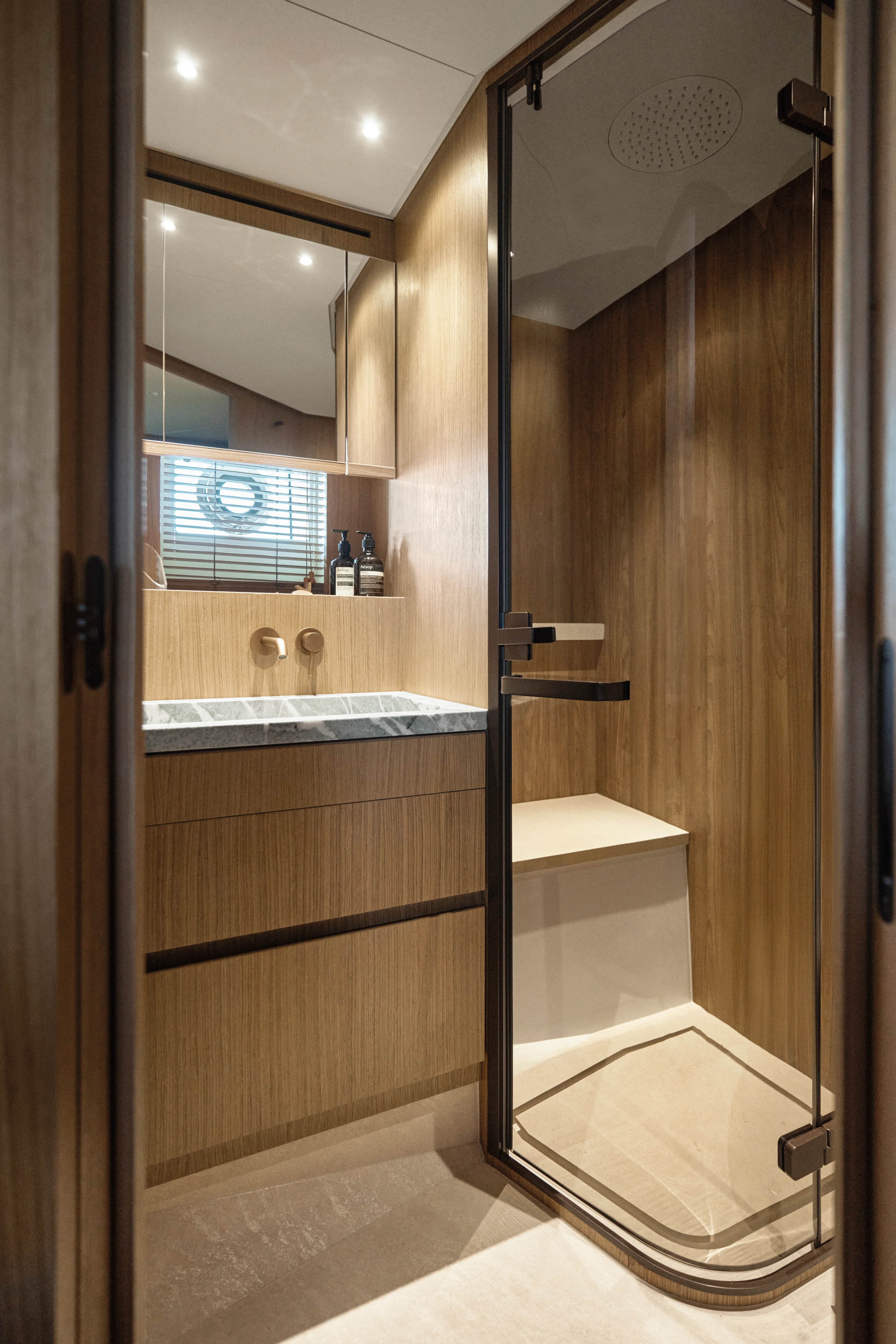 2026 Azimut Seadeck 7 Image Thumbnail #67