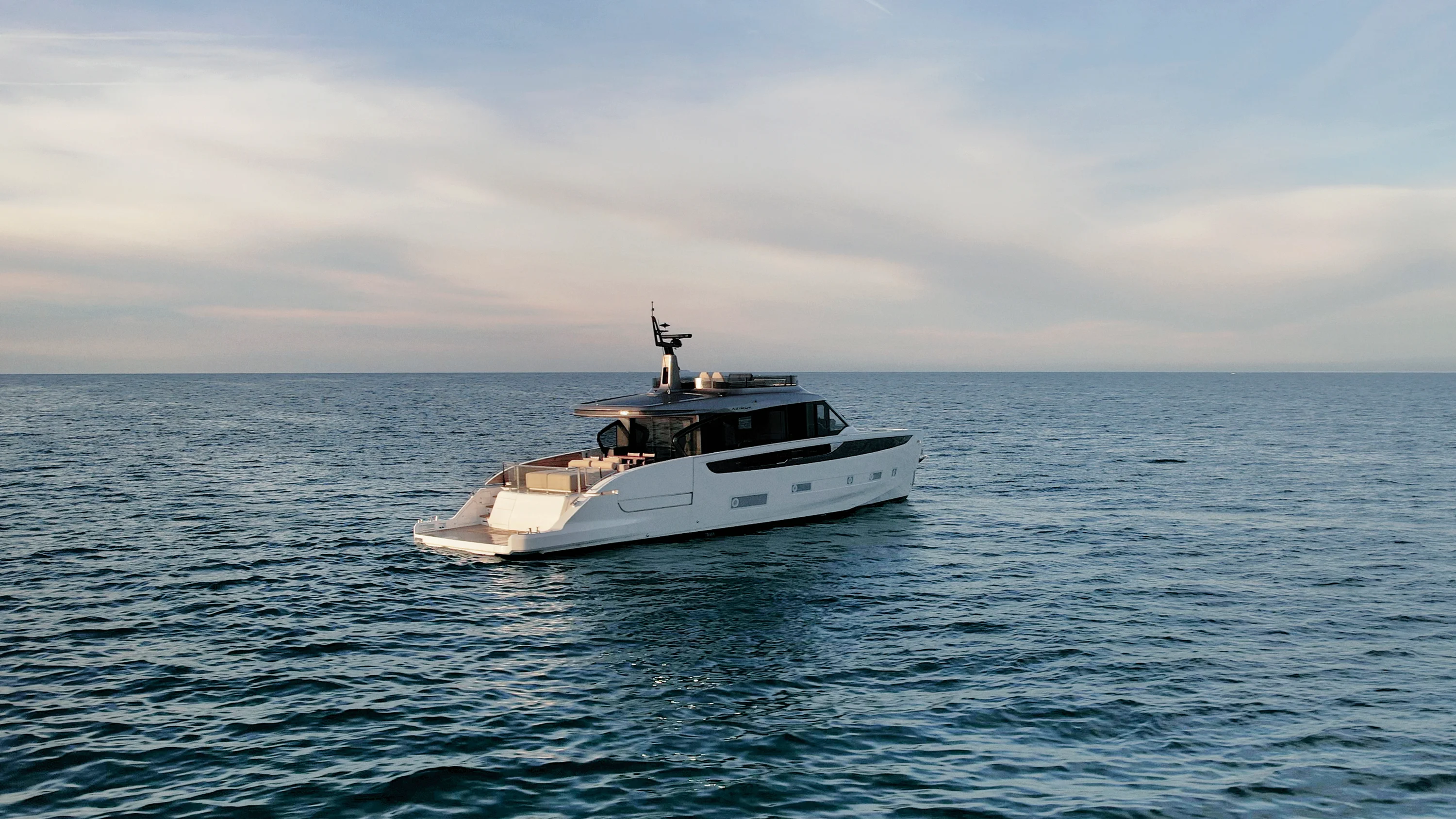 2026 Azimut Seadeck 7 Image Thumbnail #10