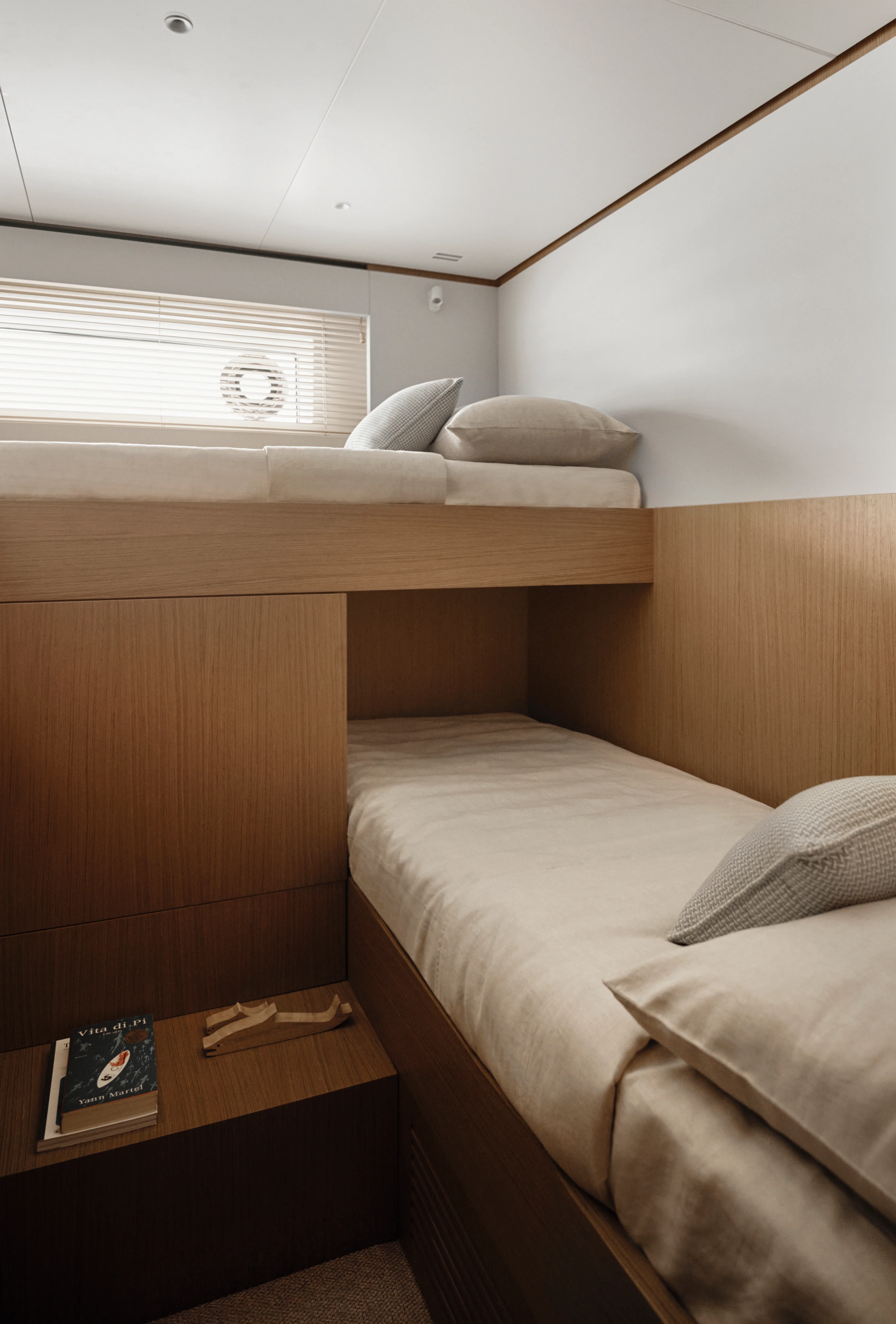 2026 Azimut Seadeck 7 Image Thumbnail #39