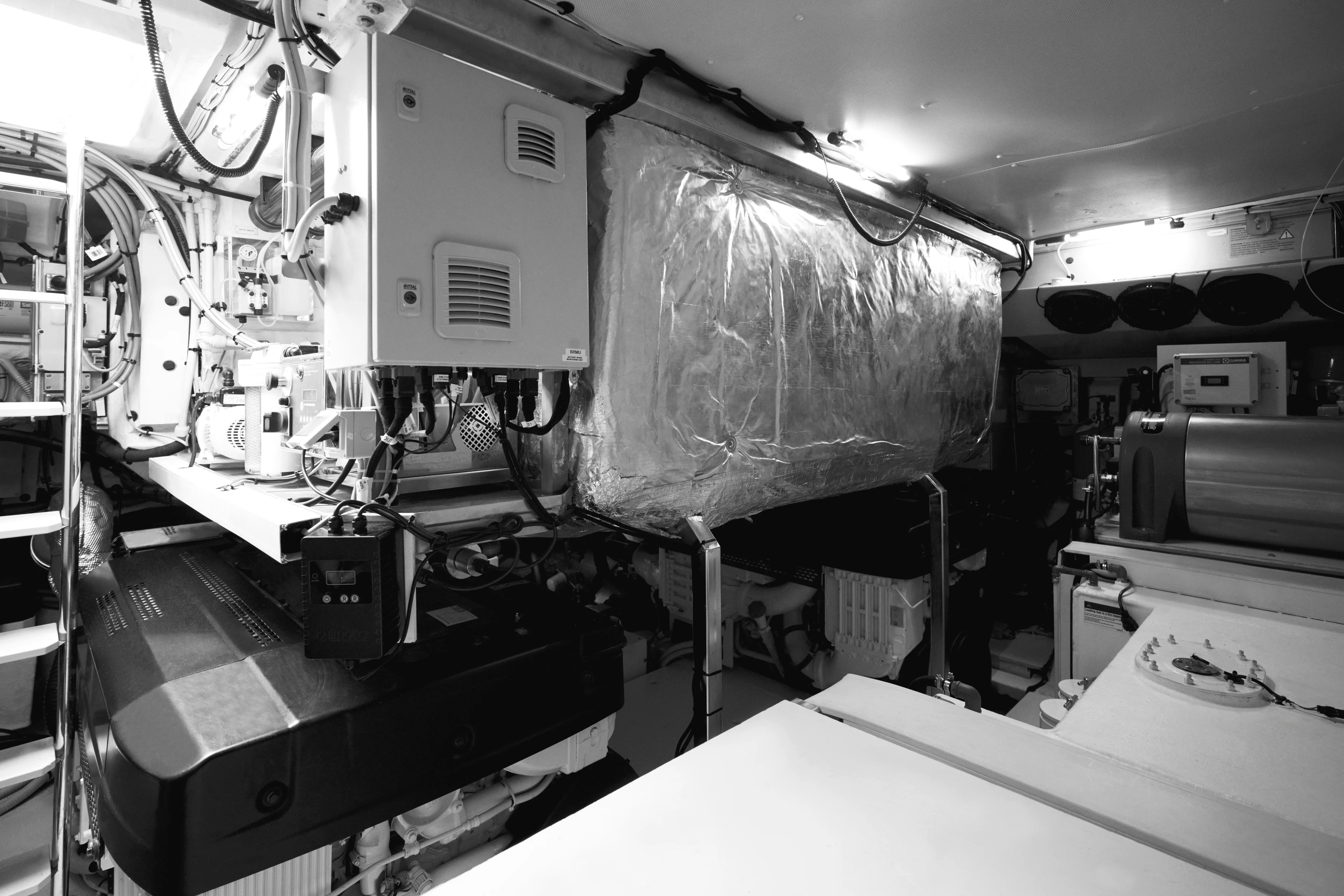 2026 Azimut Seadeck 7 Image Thumbnail #35