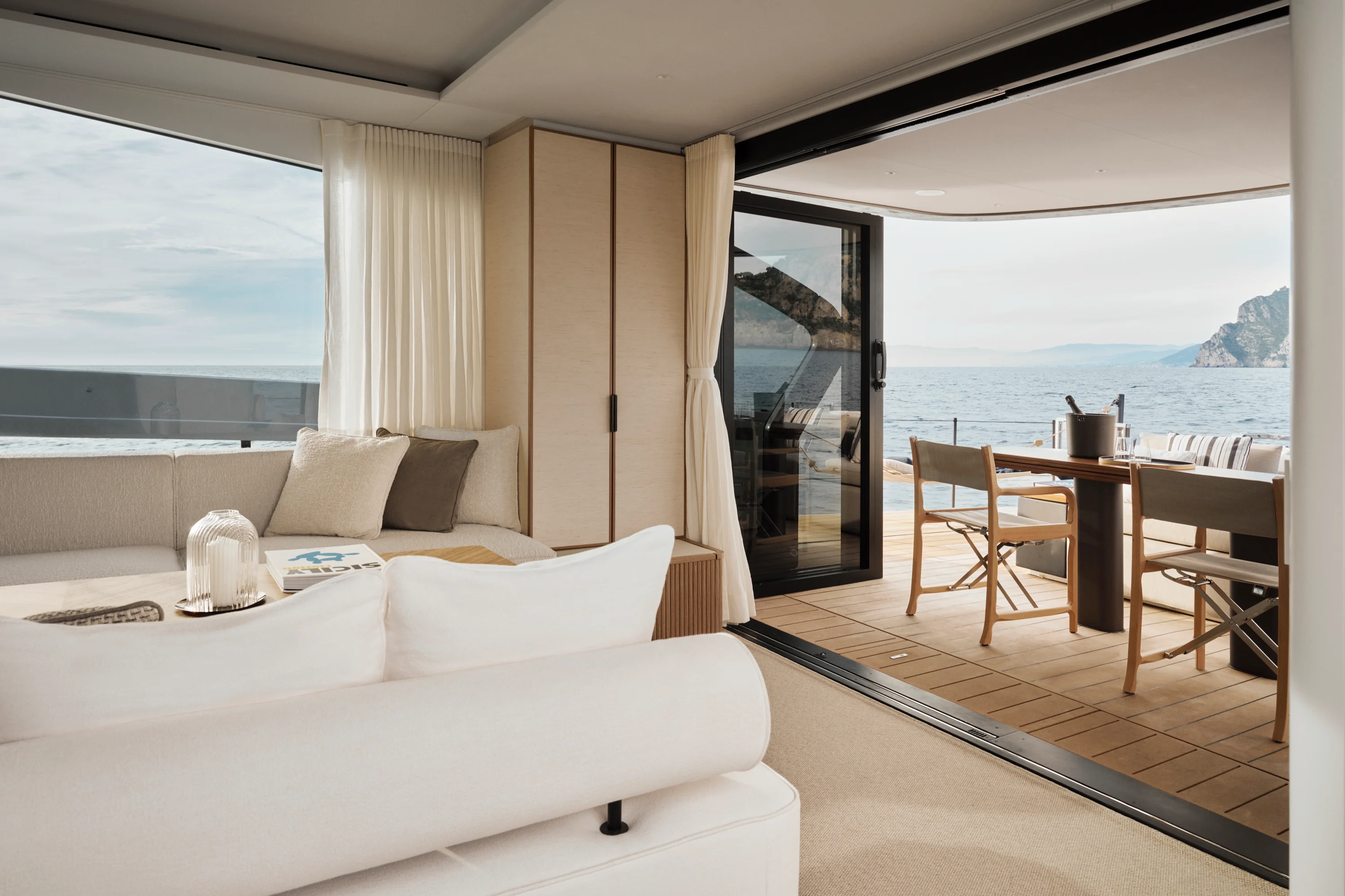 2026 Azimut Seadeck 7 Image Thumbnail #60