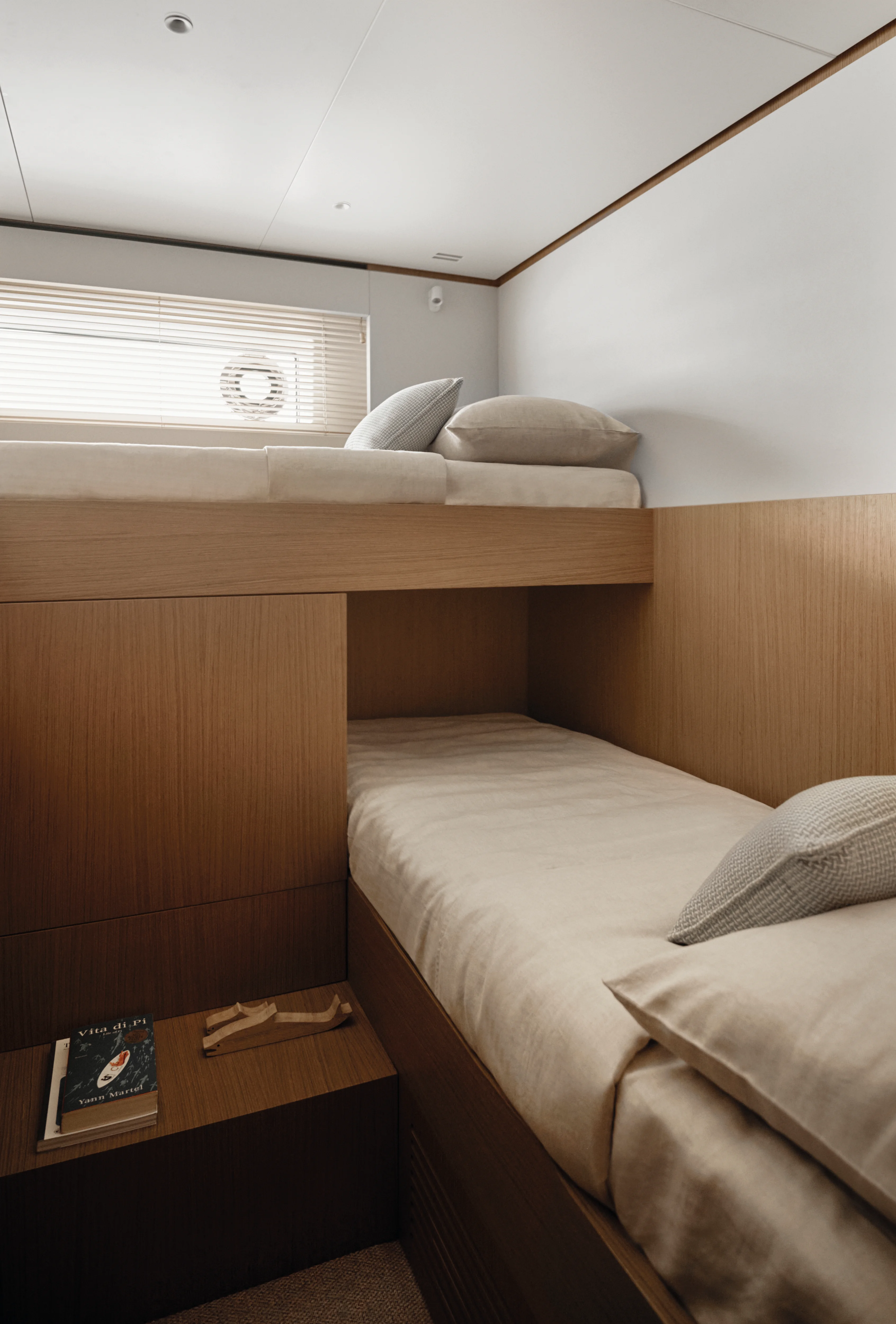 2026 Azimut Seadeck 7 Image Thumbnail #23