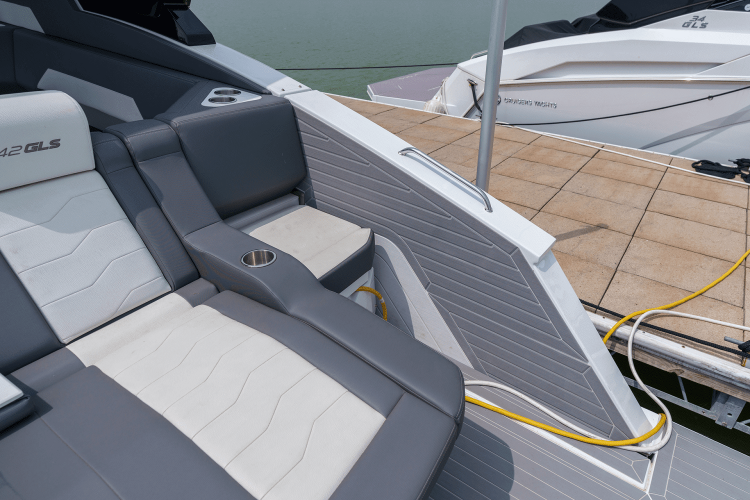 2022 Cruisers Yachts
                                                             42 GLS I/O Image Thumbnail #44