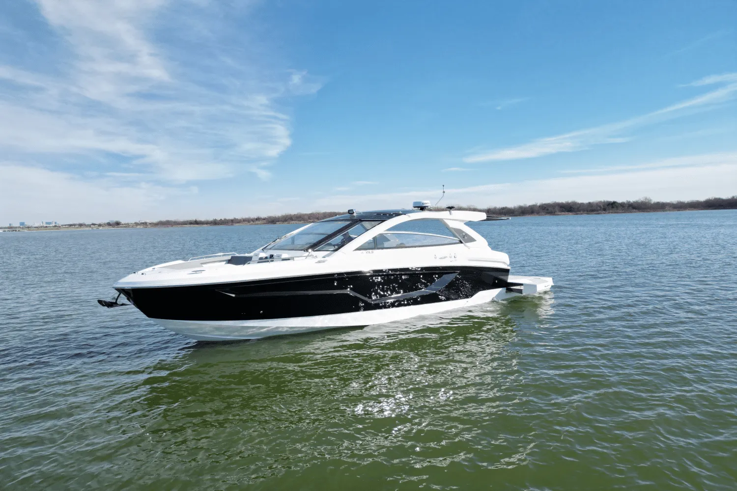 2025 Cruisers Yachts 42 GLS Image Thumbnail #3
