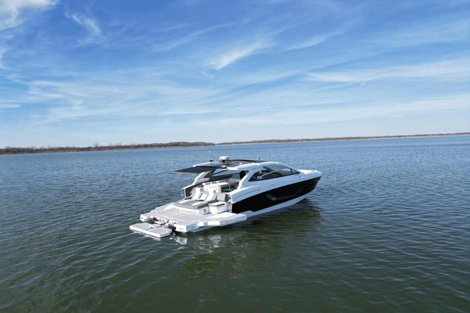 2025 Cruisers Yachts 42 GLS Image Thumbnail #9