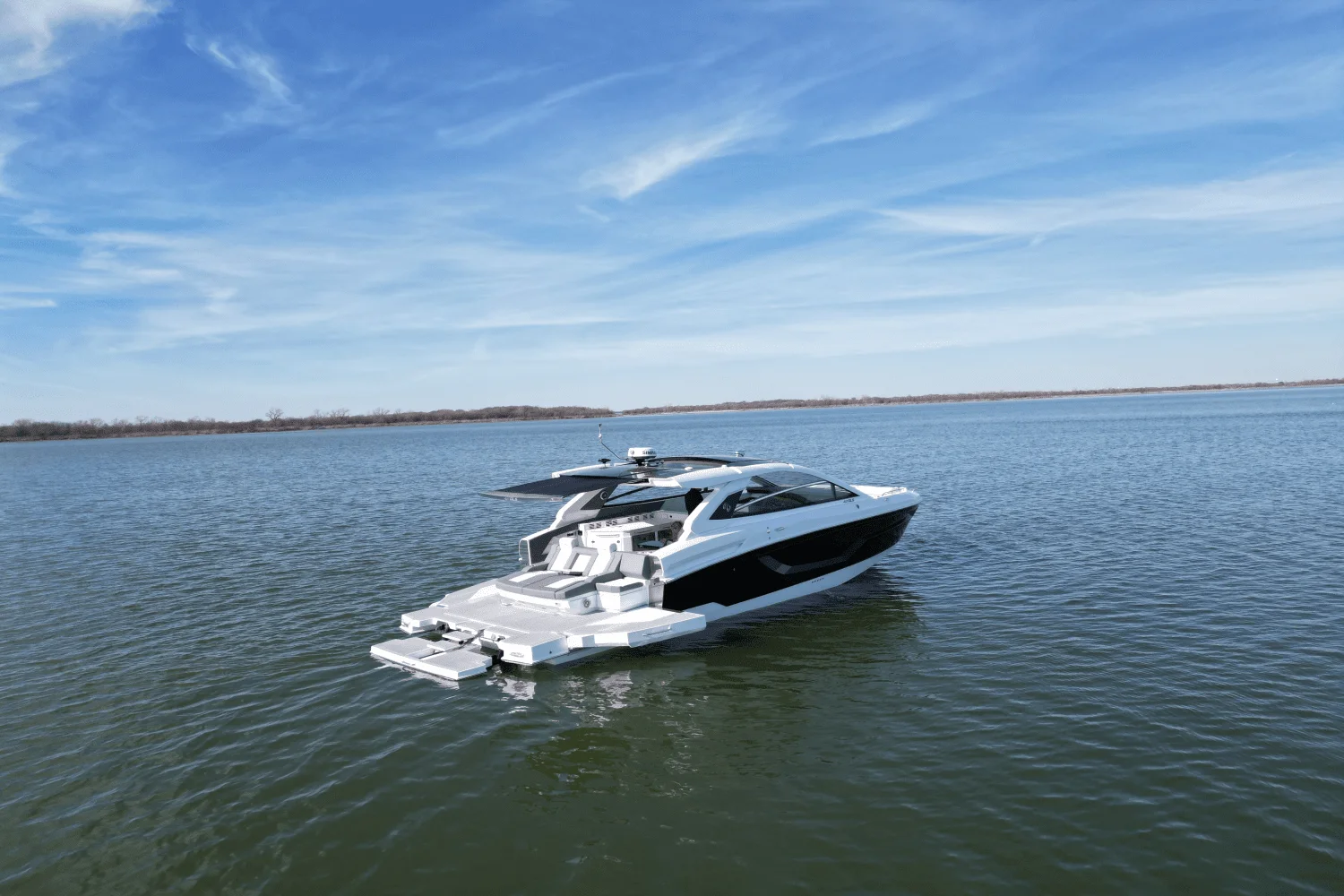 2025 Cruisers Yachts 42 GLS Image Thumbnail #9