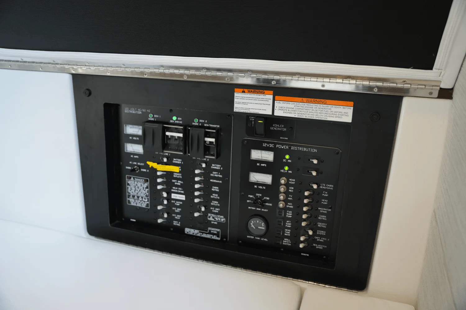 2025 Cruisers Yachts 42 GLS Image Thumbnail #51